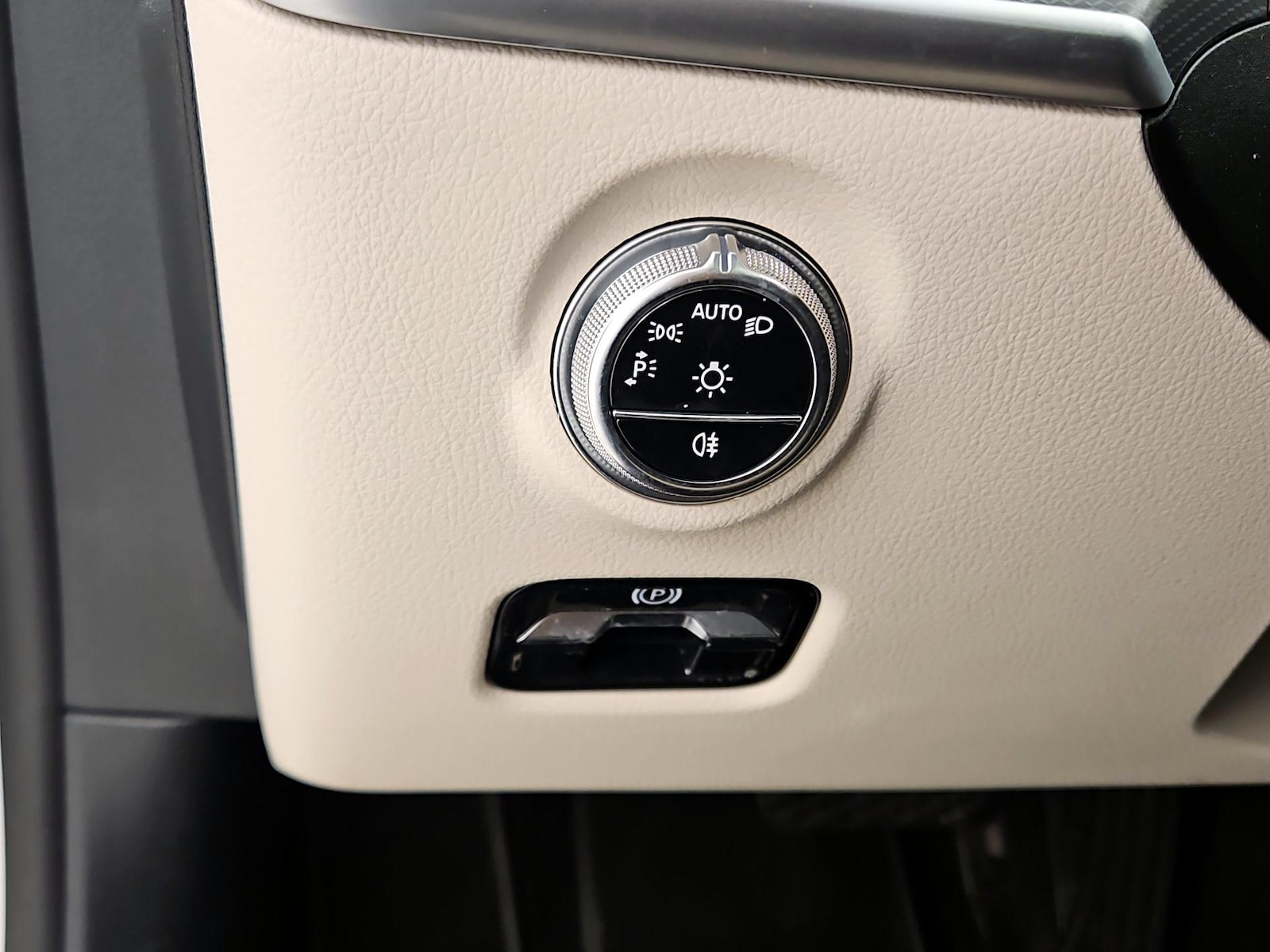 2024 Mercedes-Benz C-Class Sedan C 300 - Photo 14