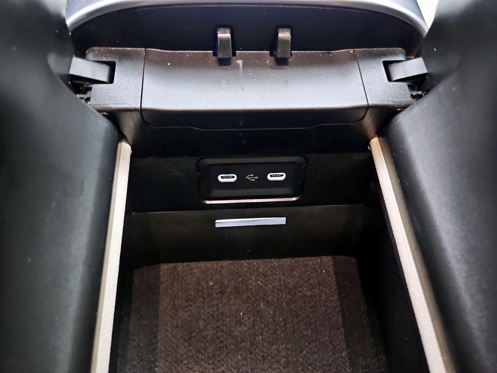 2024 Mercedes-Benz C-Class Sedan C 300 - Photo 19