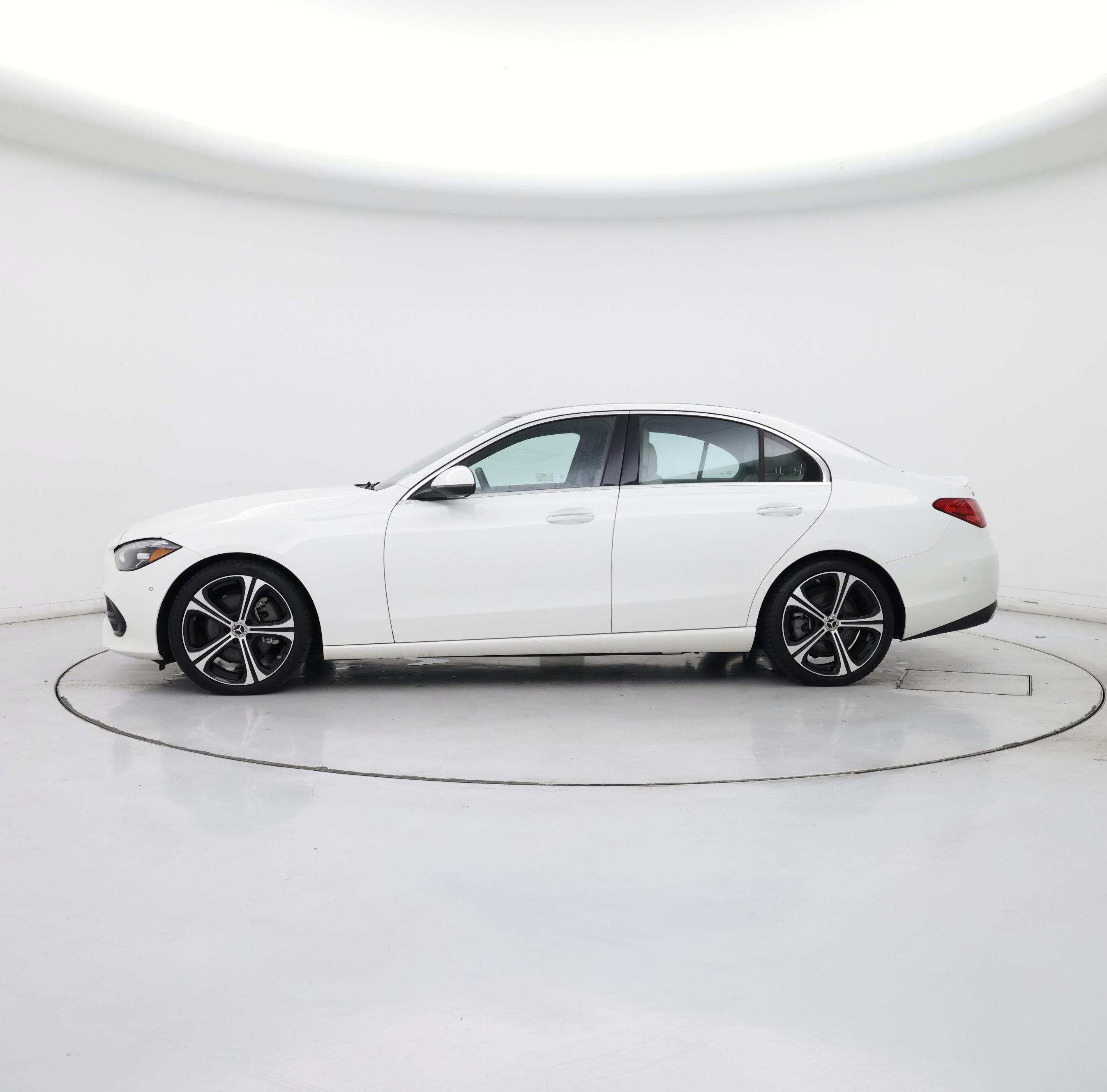 Thumbnail: 2024 Mercedes-Benz C-Class - 3