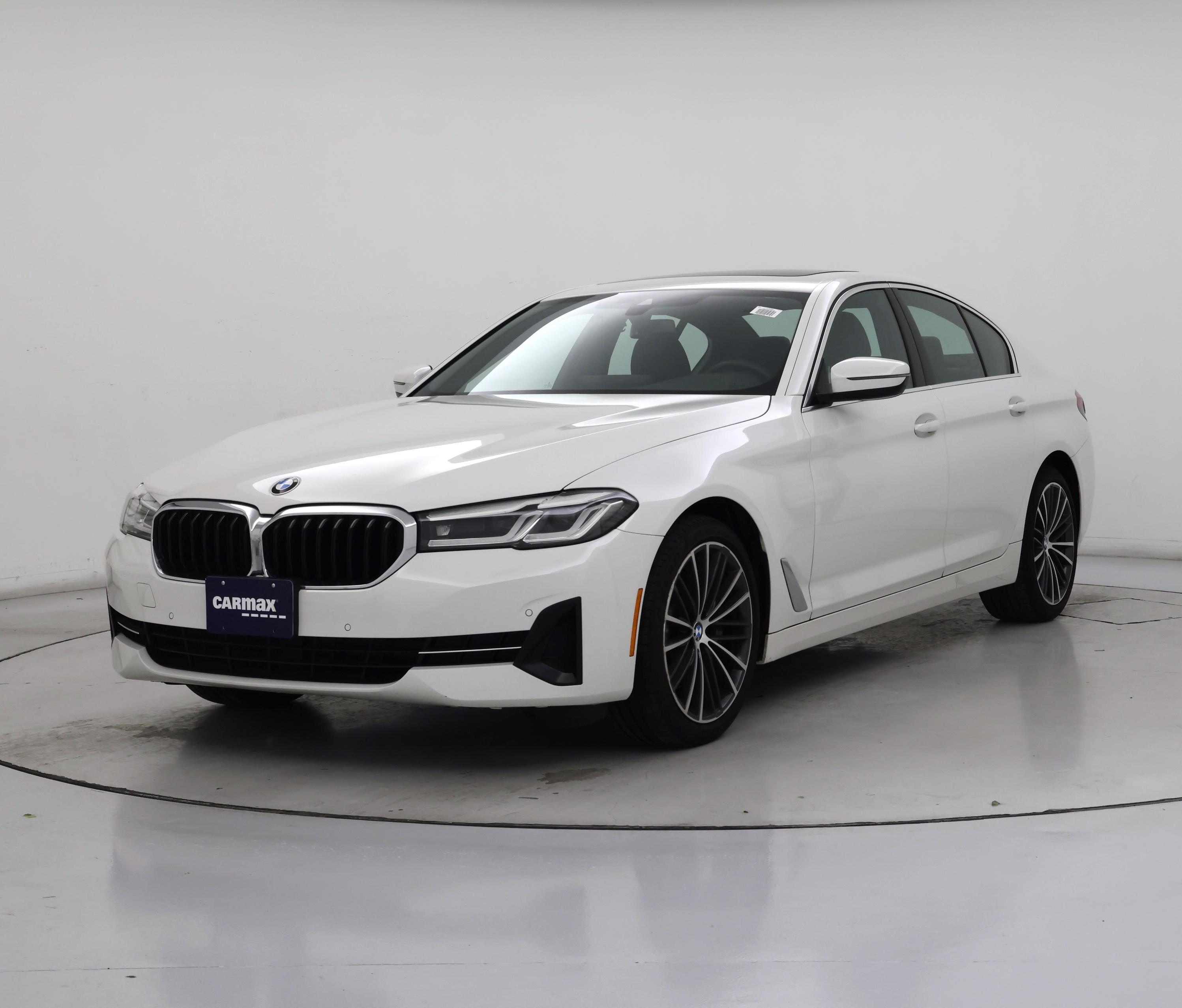 Thumbnail: 2023 BMW 5 Series - 4