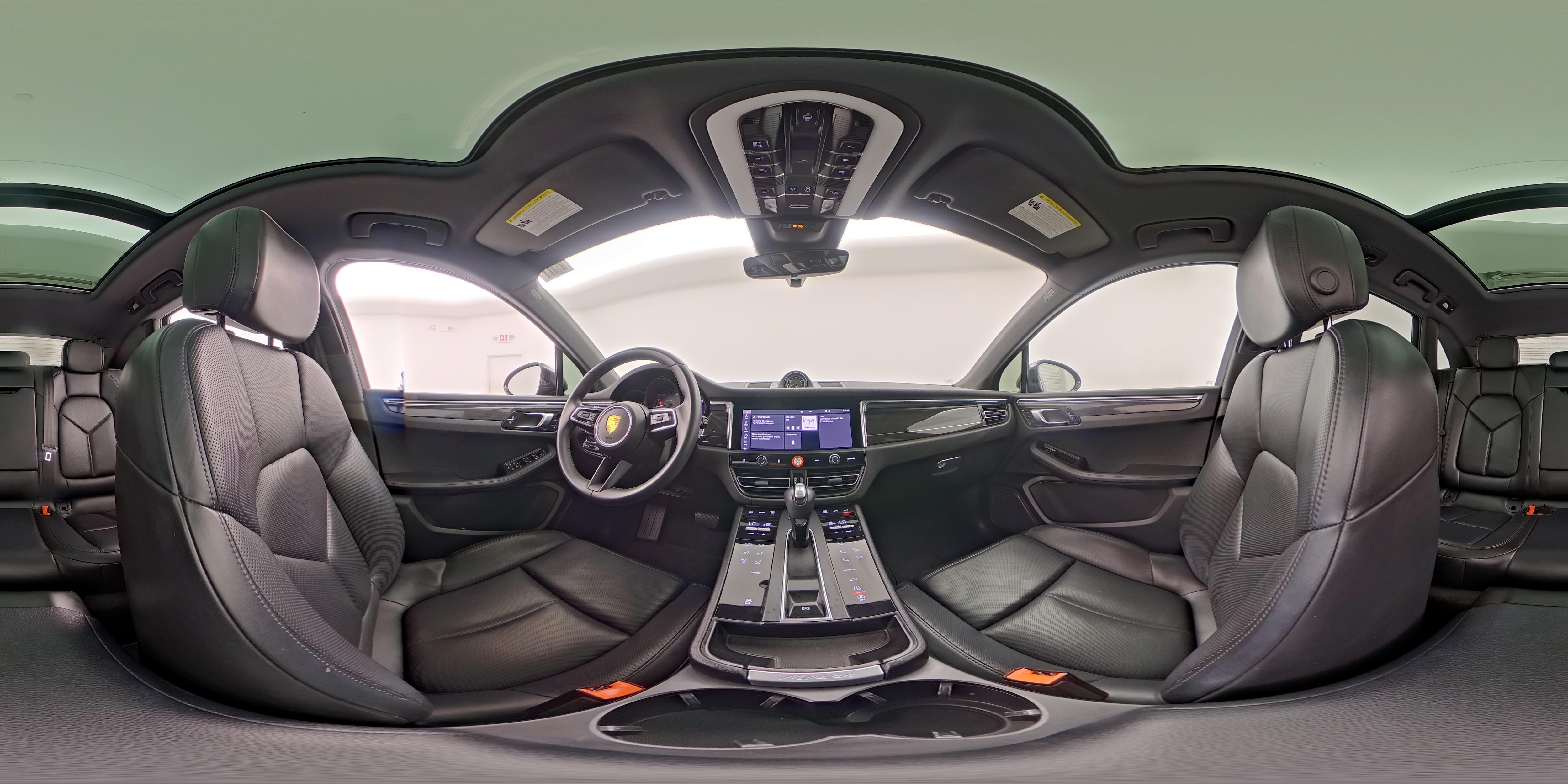 2023 Porsche Macan T - Photo 26