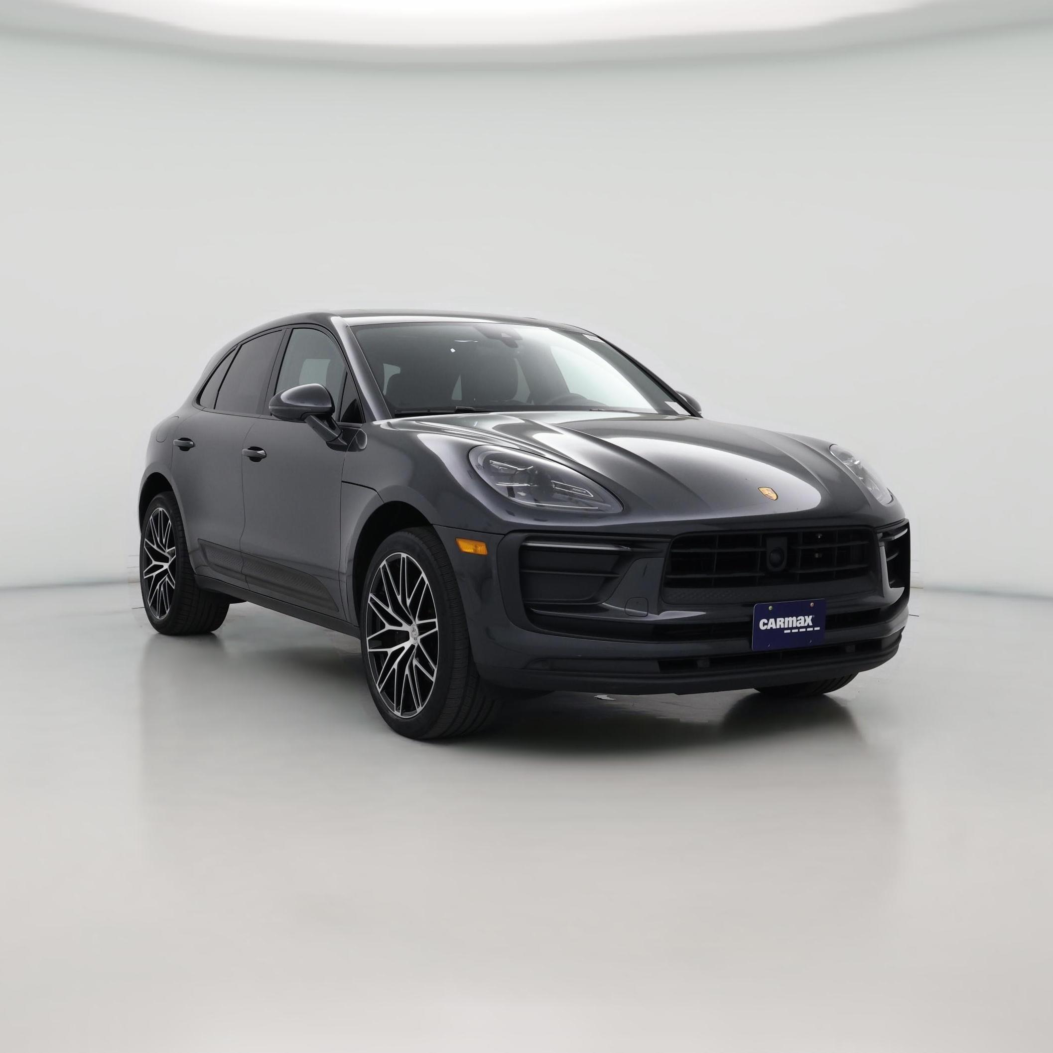Thumbnail: 2023 Porsche Macan - 1