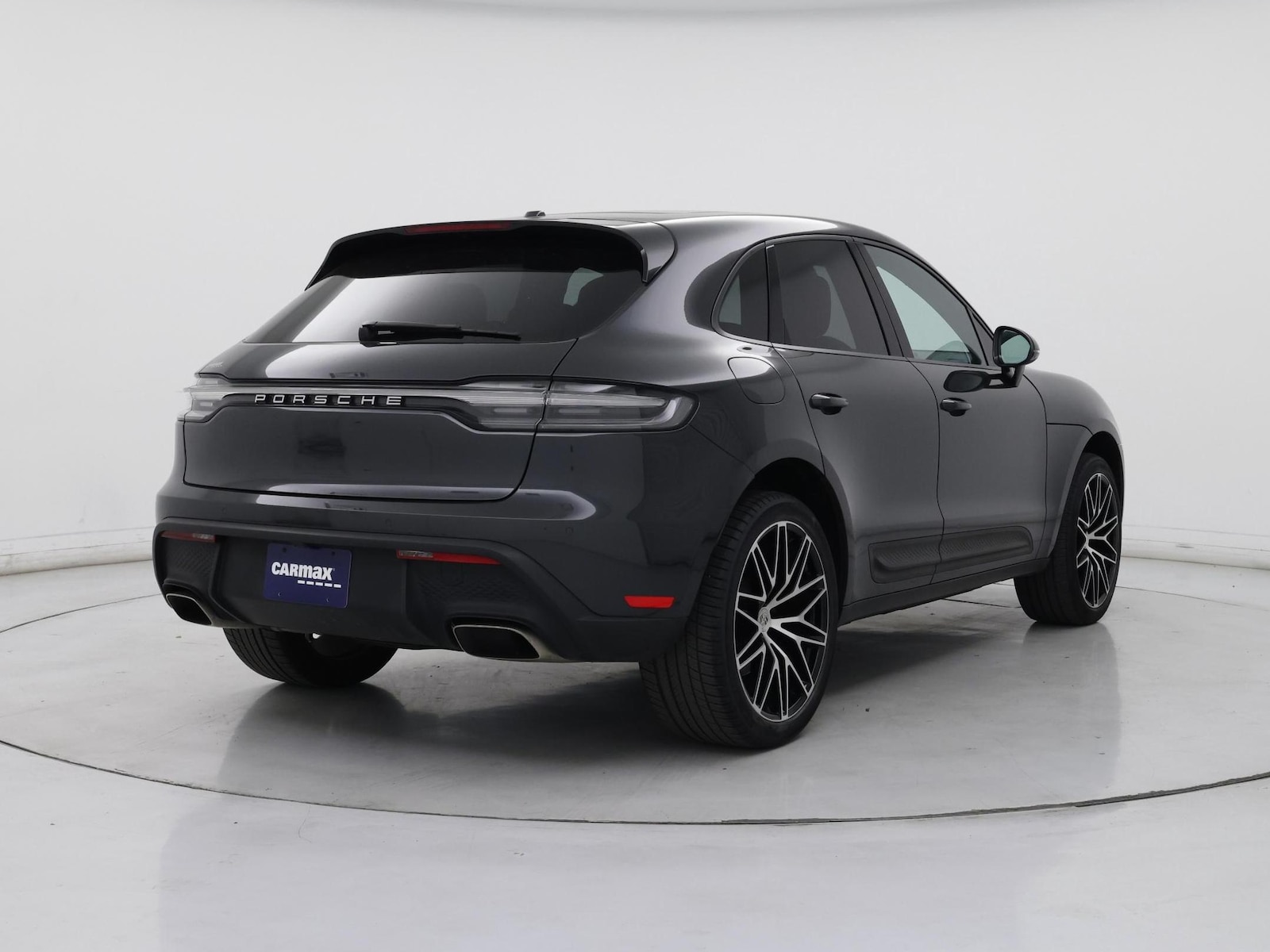 2023 Porsche Macan T - Photo 9