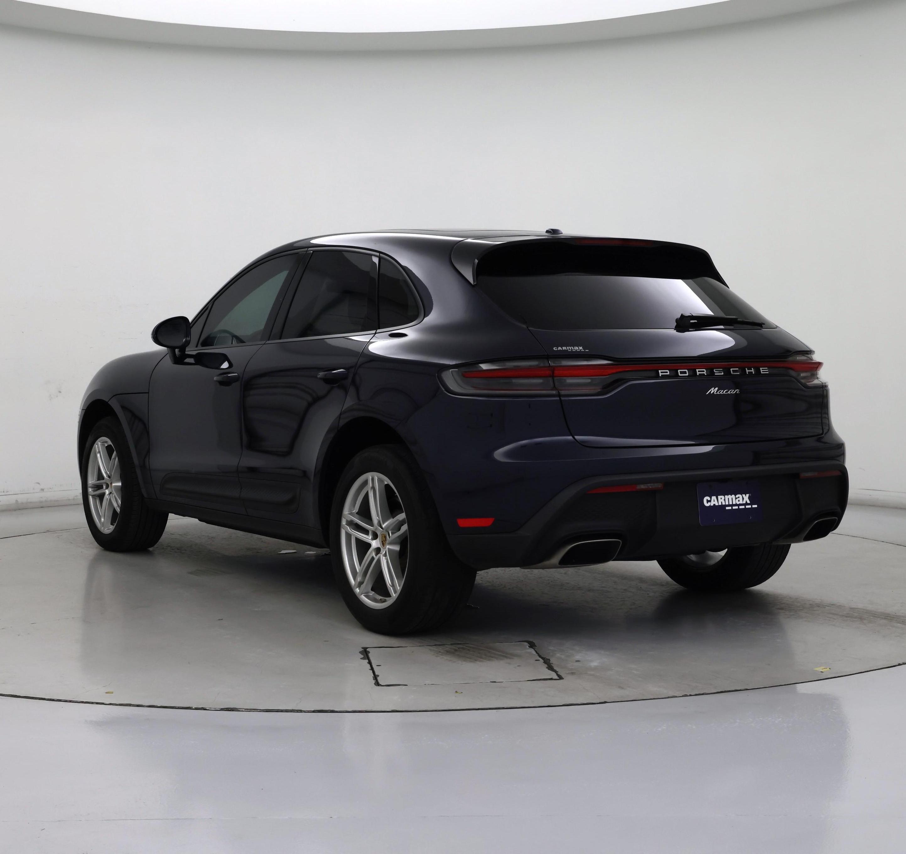 Thumbnail: 2023 Porsche Macan - 2