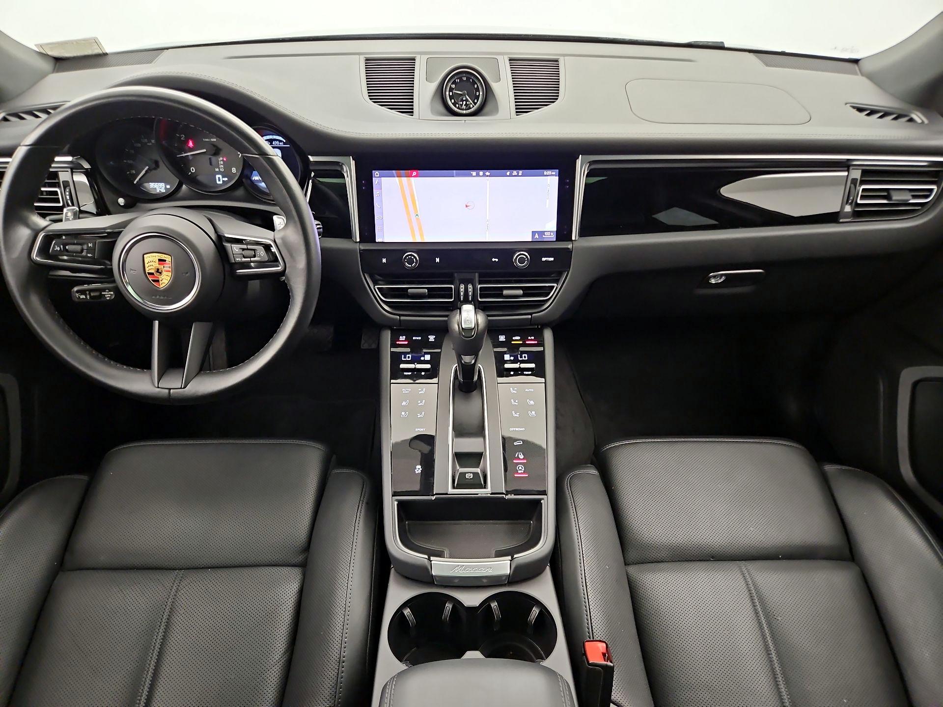 Thumbnail: 2023 Porsche Macan - 9