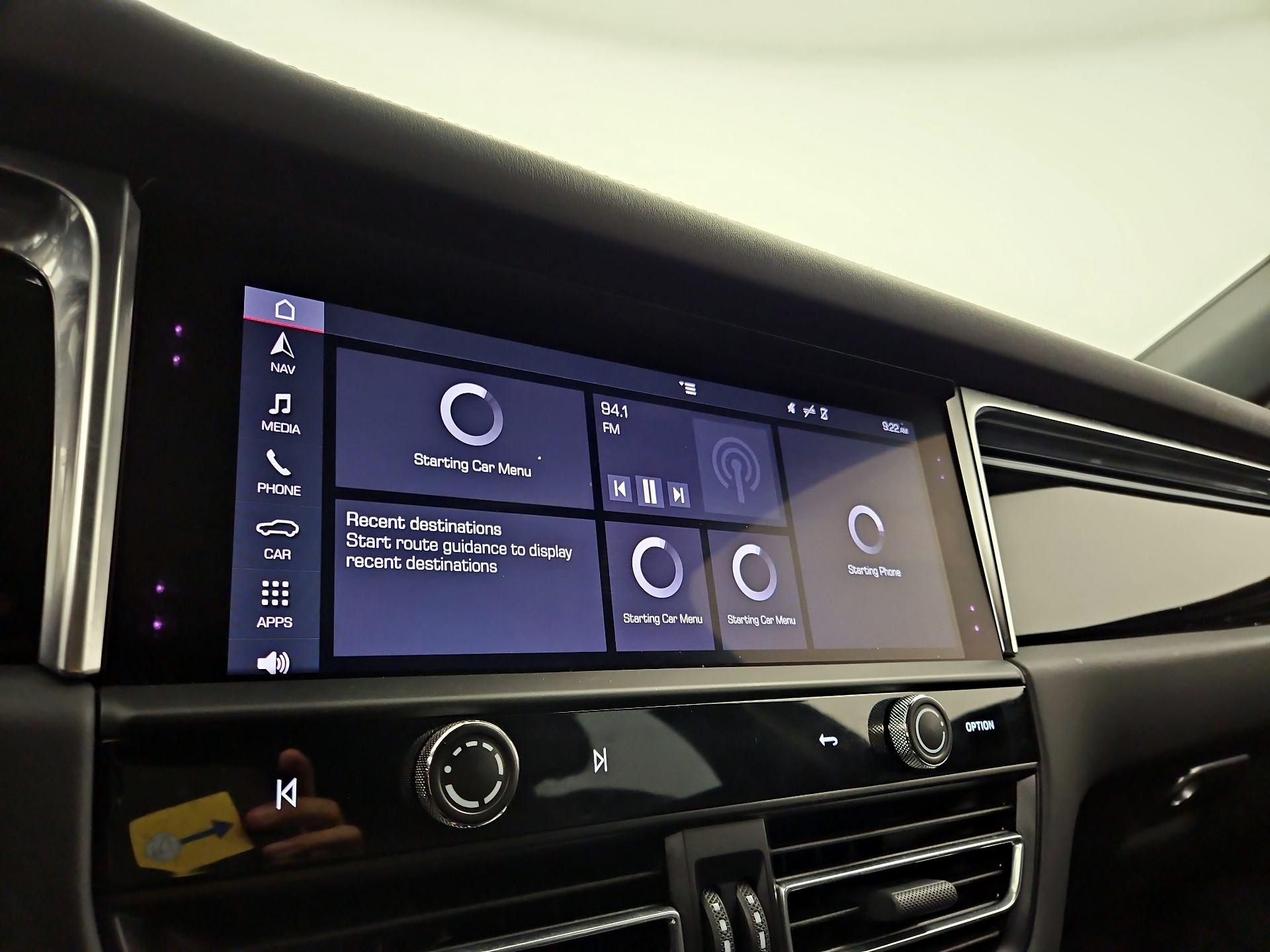 Thumbnail: 2023 Porsche Macan - 16