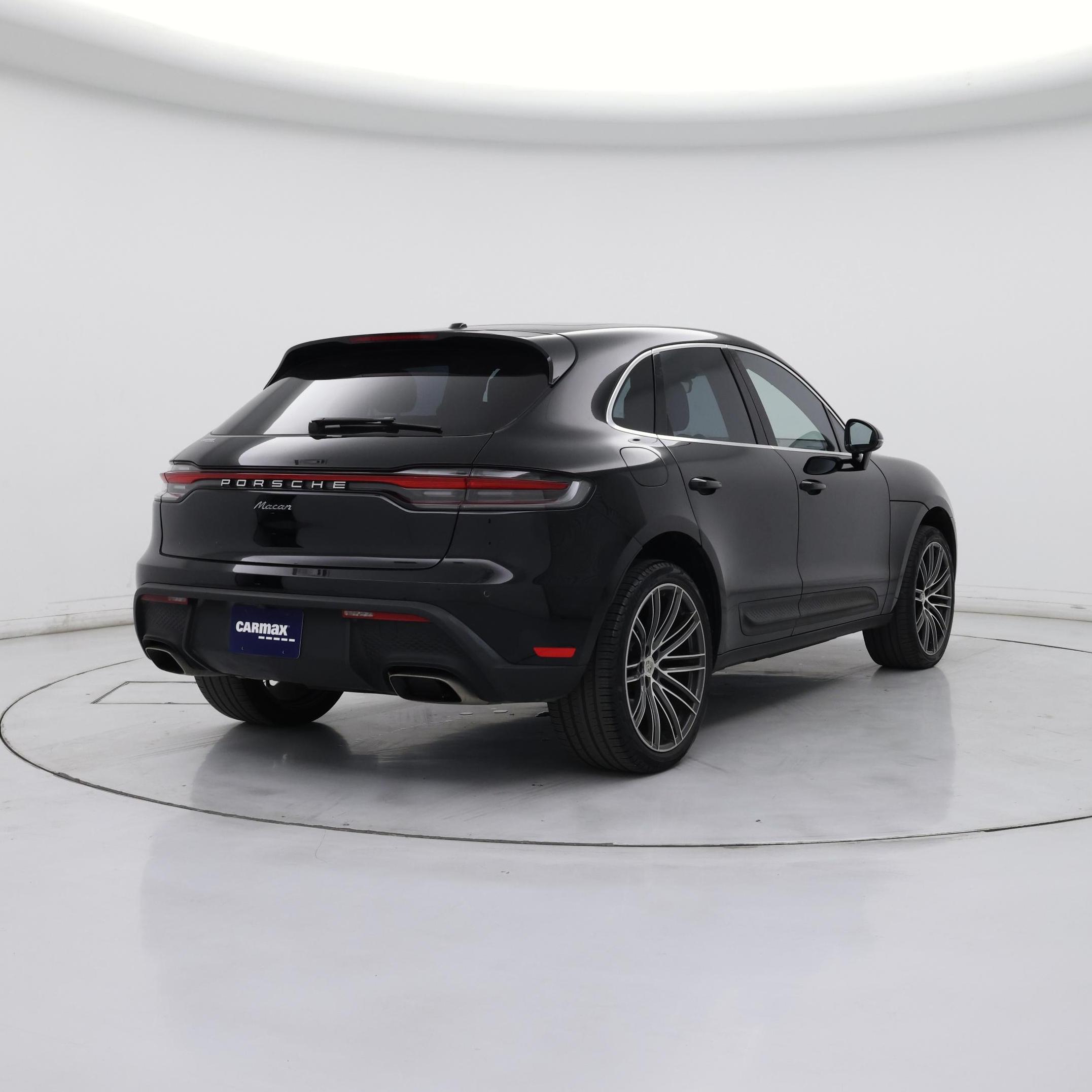 Thumbnail: 2023 Porsche Macan - 8