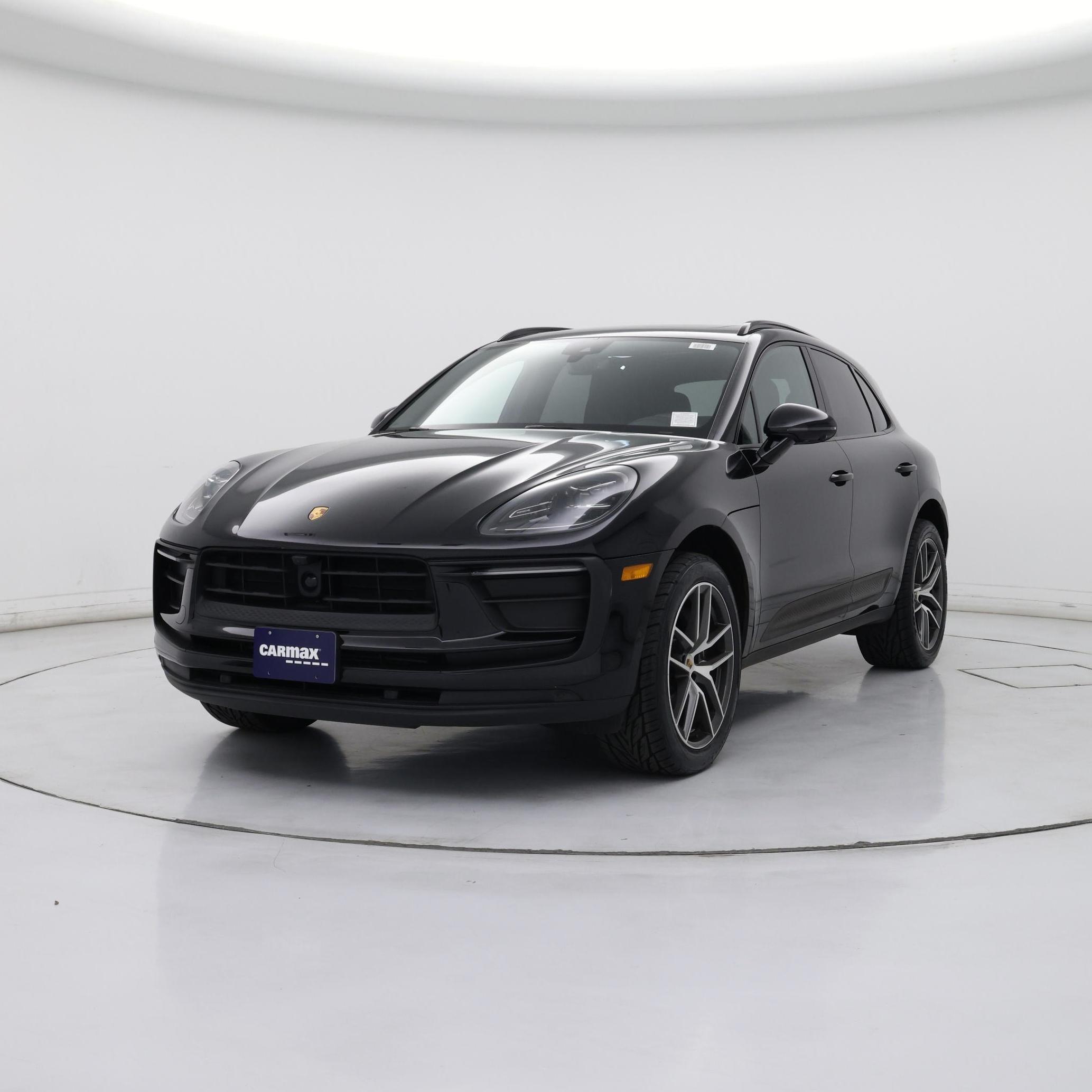 Thumbnail: 2023 Porsche Macan - 4