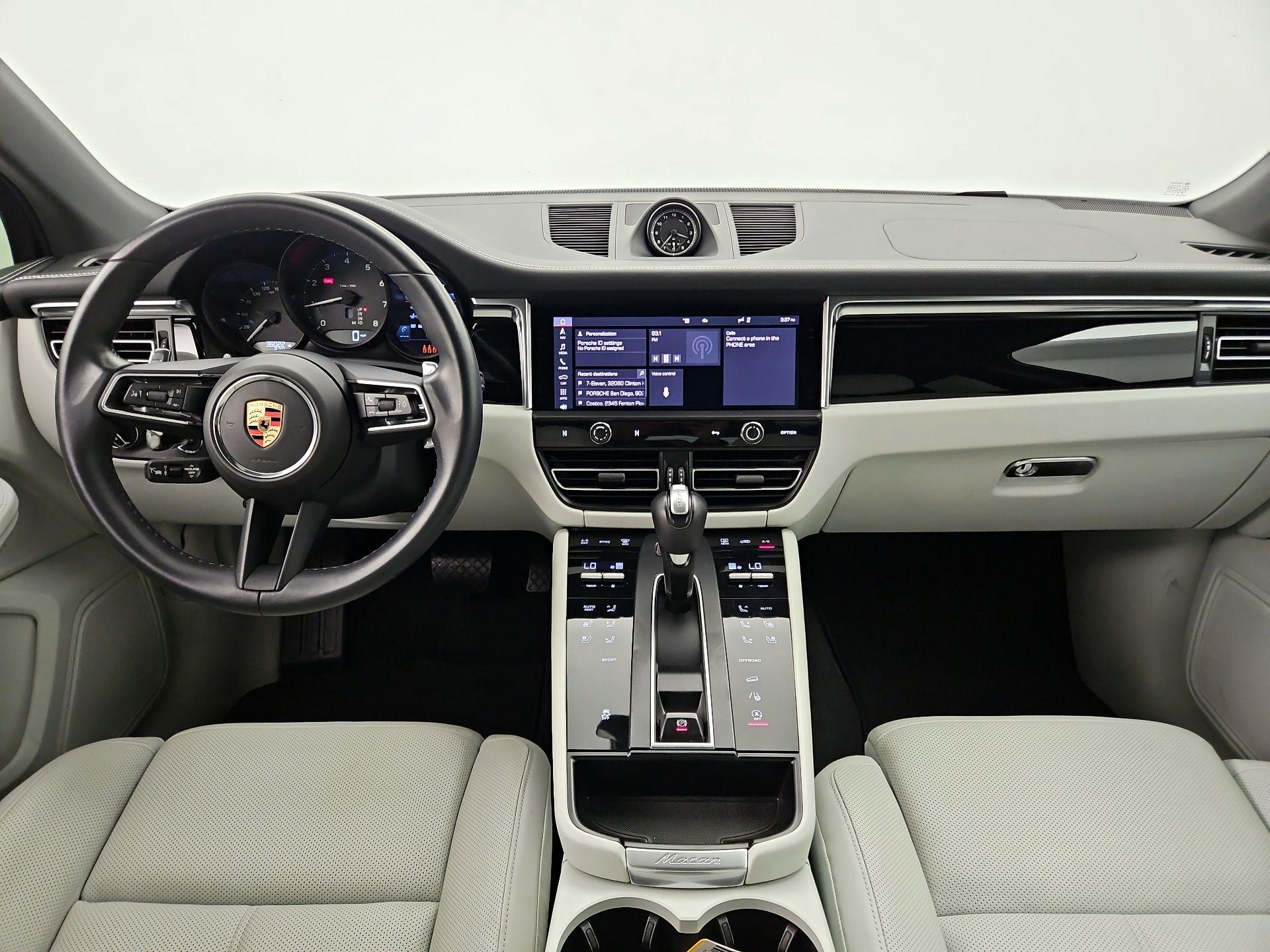Thumbnail: 2023 Porsche Macan - 9