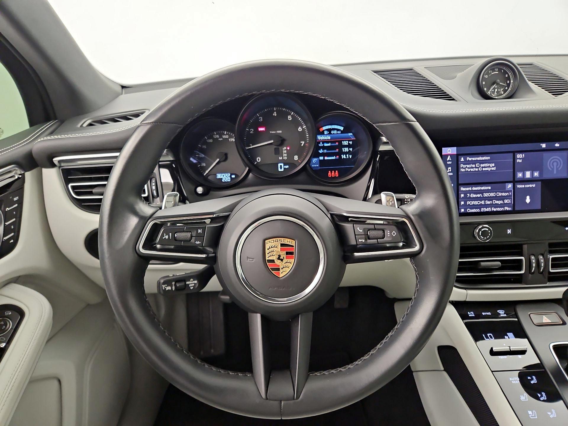 Thumbnail: 2023 Porsche Macan - 10