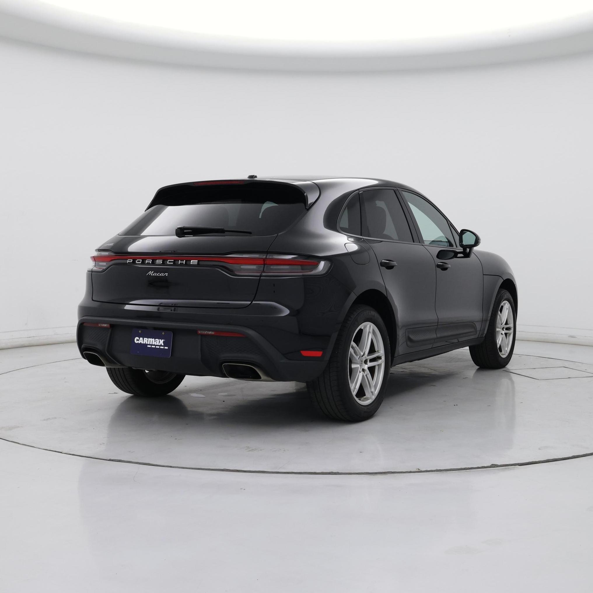 Thumbnail: 2023 Porsche Macan - 8