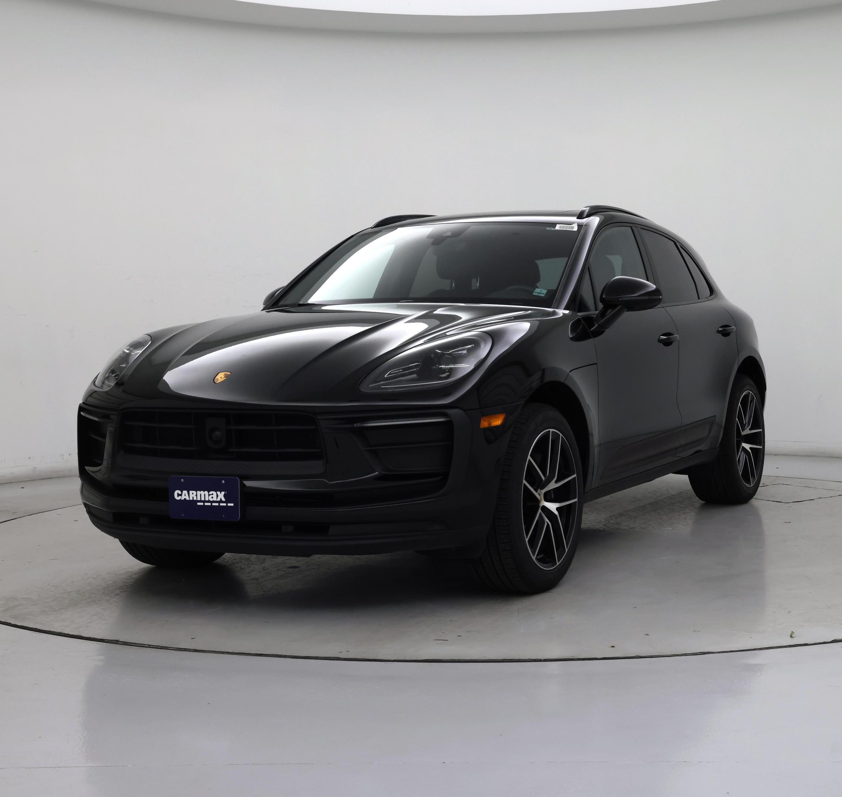 Thumbnail: 2023 Porsche Macan - 4