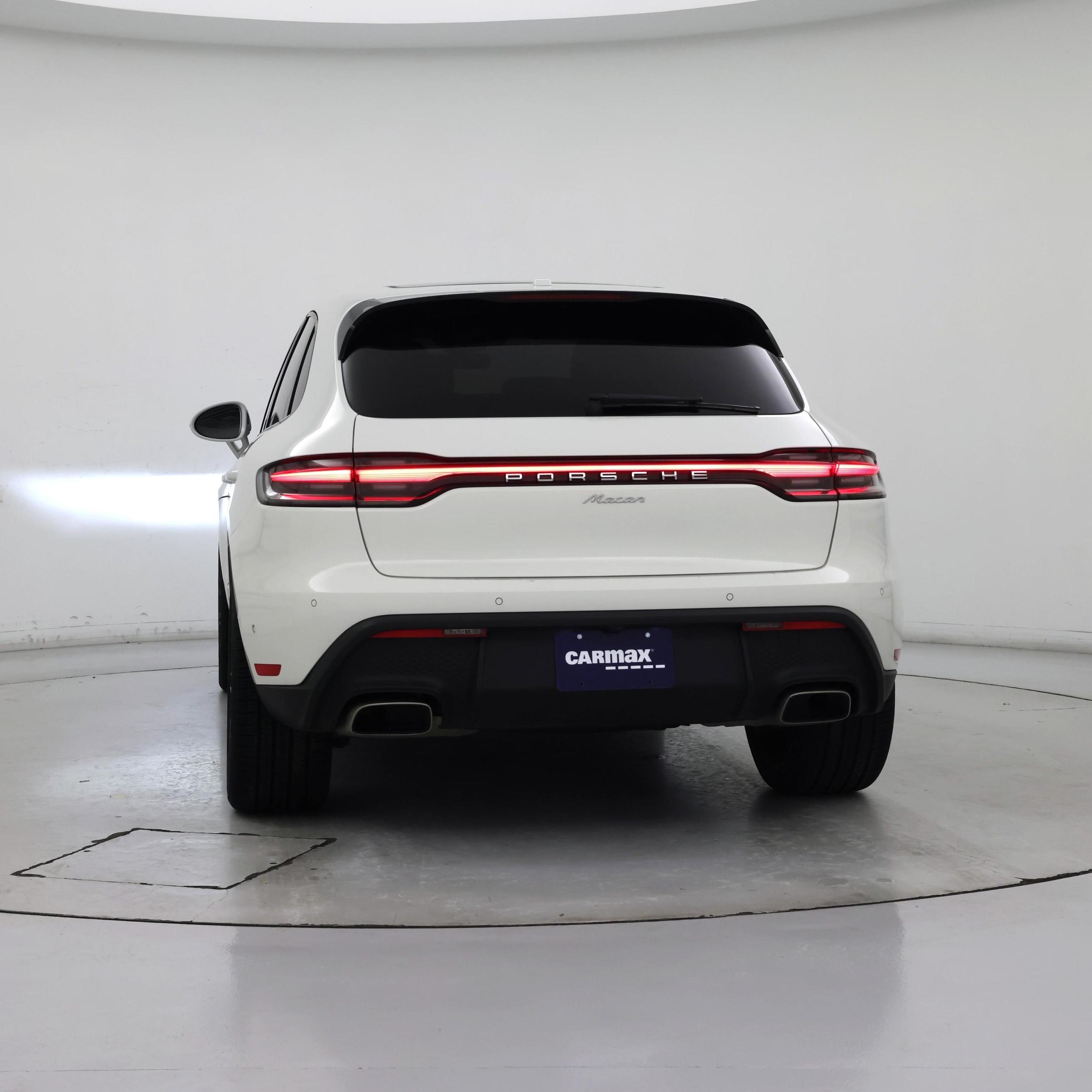 Thumbnail: 2023 Porsche Macan - 6