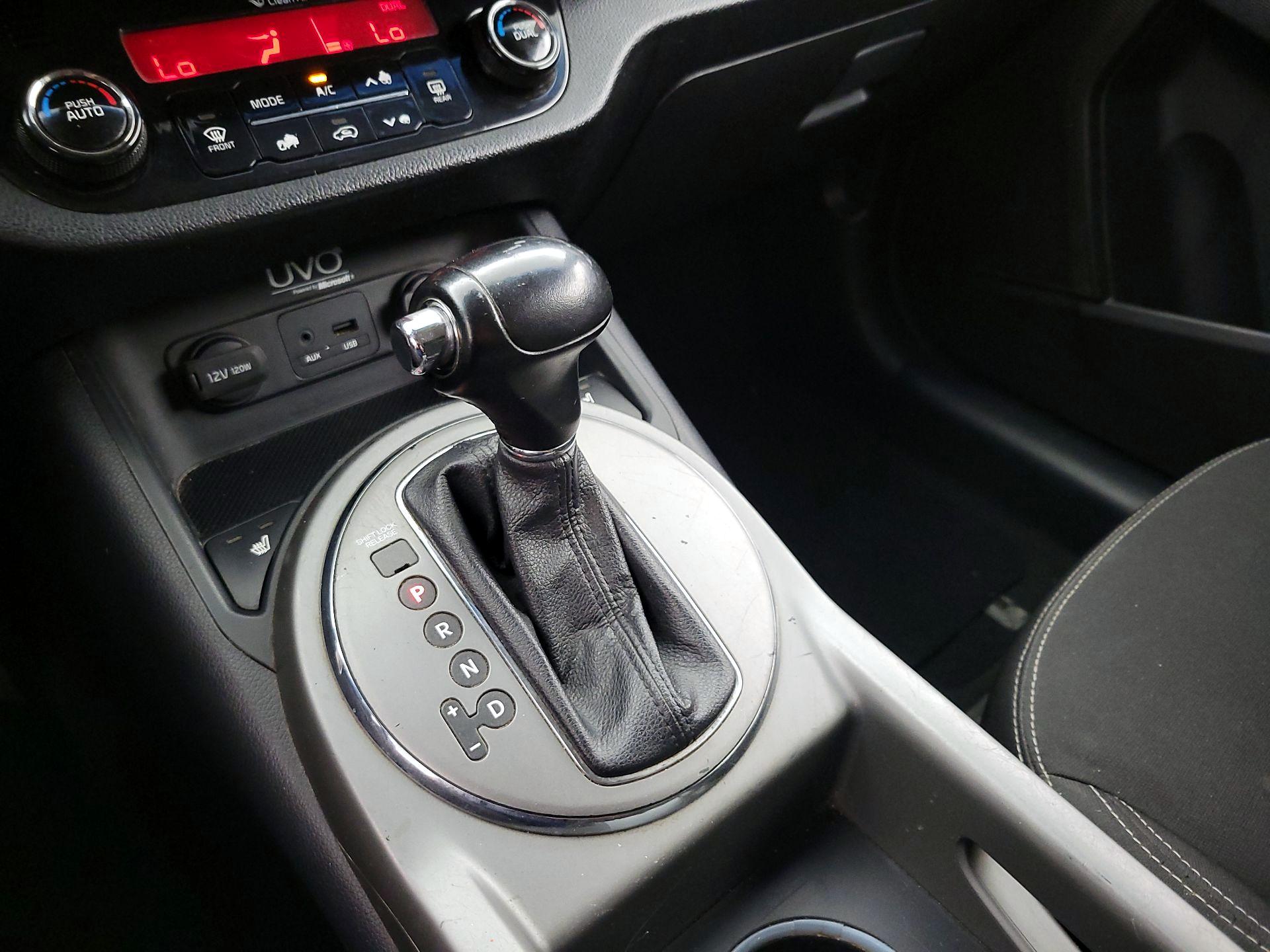 Thumbnail: 2014 Kia Sportage - 17