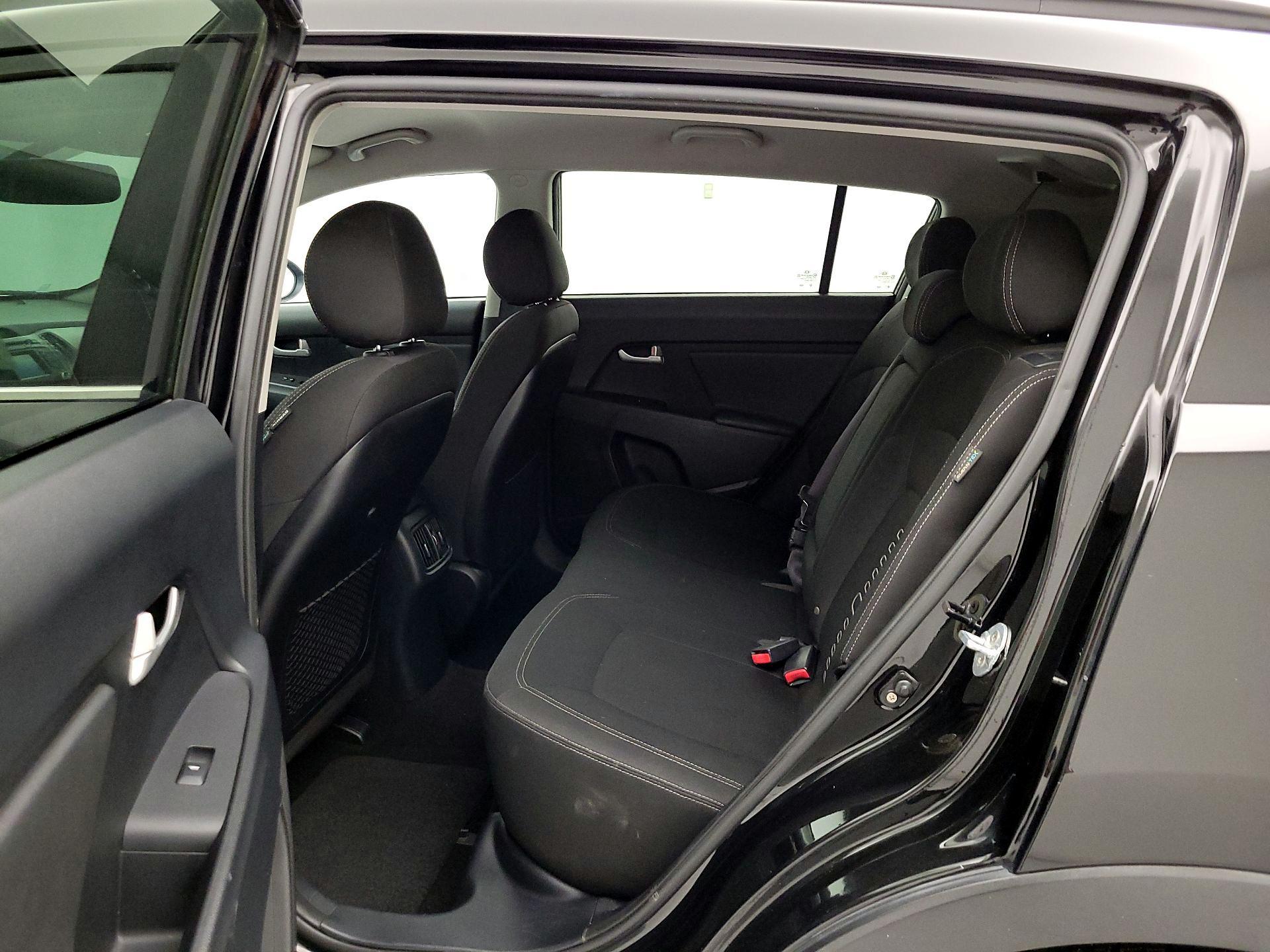 Thumbnail: 2014 Kia Sportage - 19