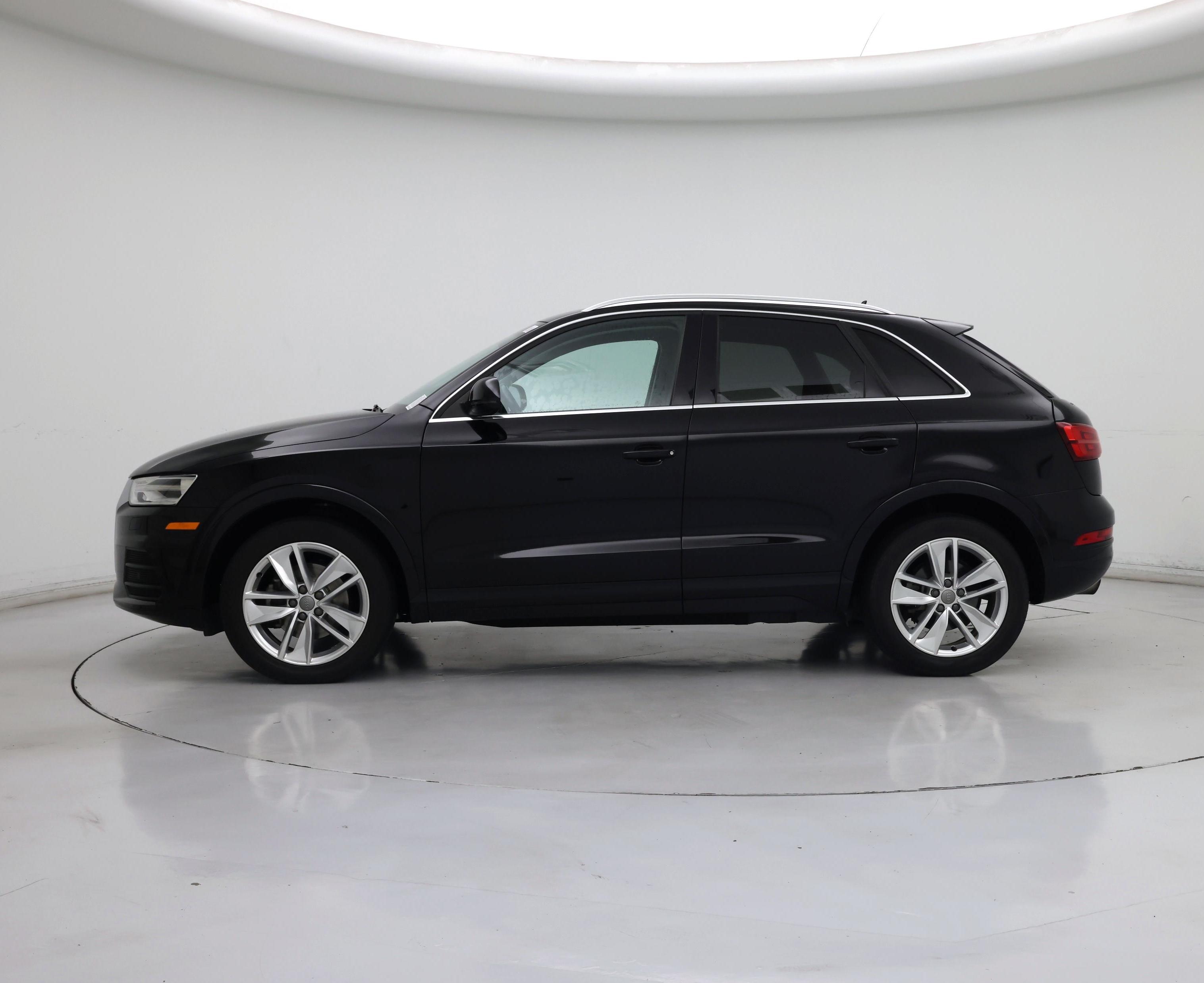Thumbnail: 2017 Audi Q3 - 3