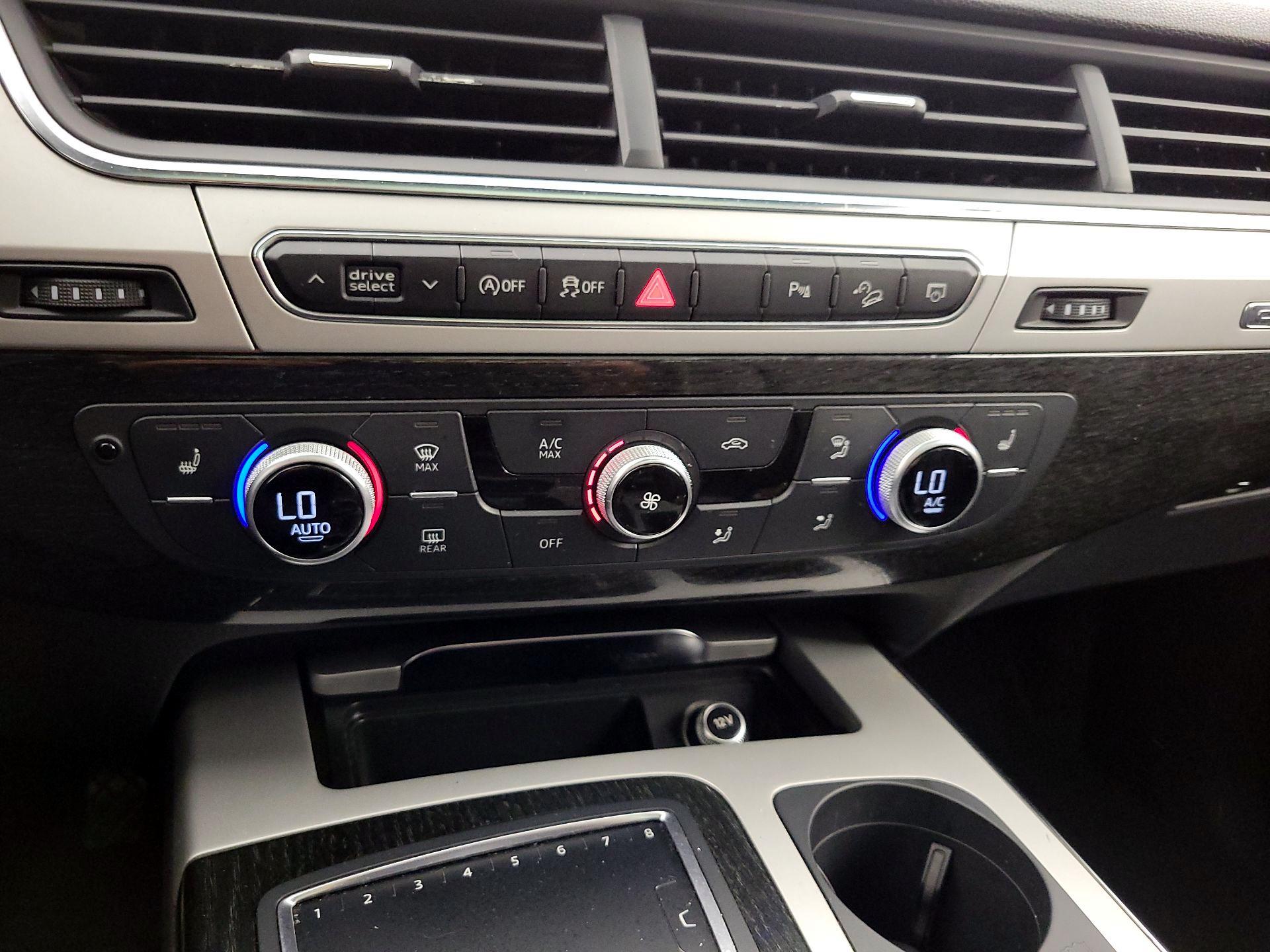 Thumbnail: 2019 Audi Q7 - 16