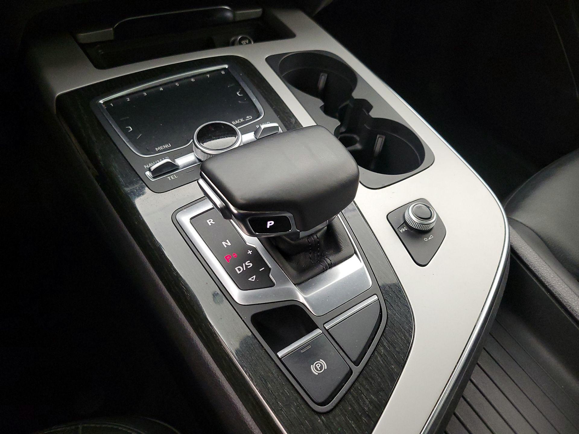 Thumbnail: 2019 Audi Q7 - 17