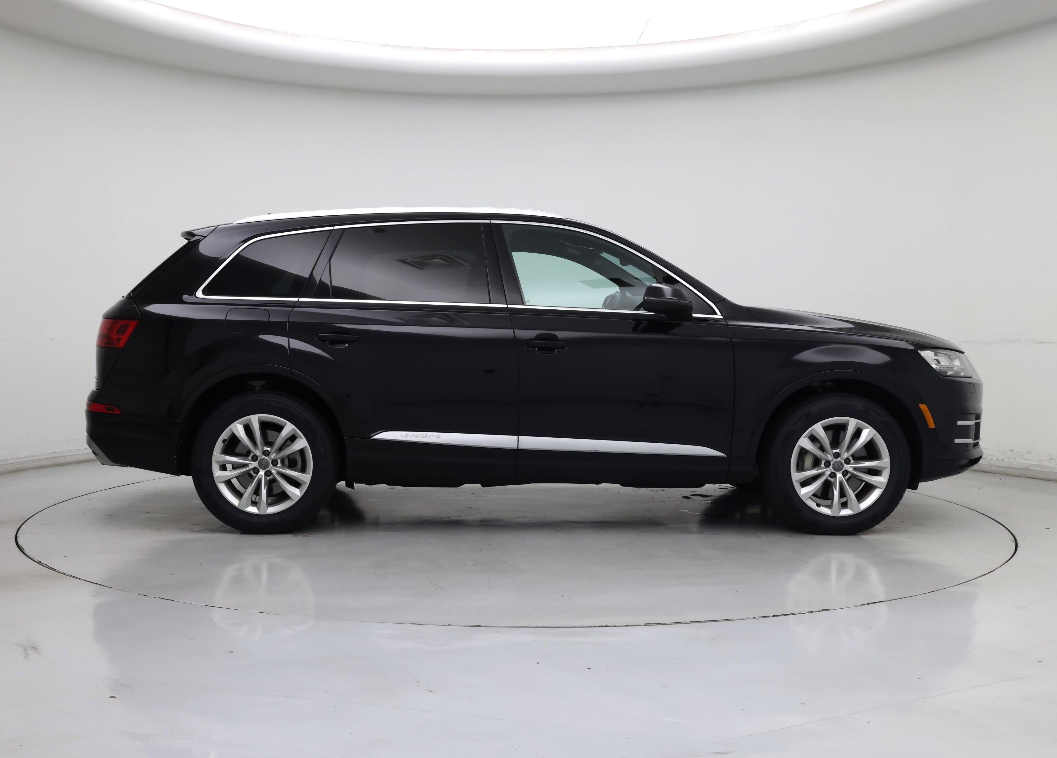 Thumbnail: 2019 Audi Q7 - 7