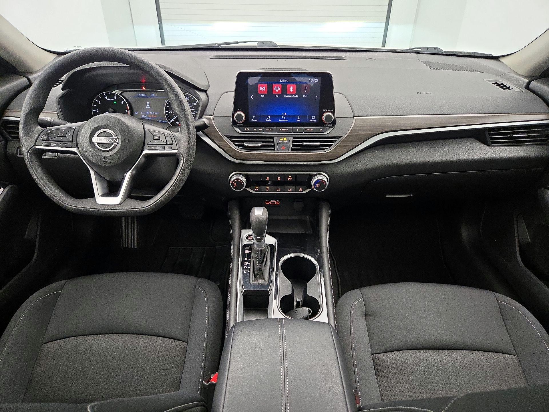 Thumbnail: 2023 Nissan Altima - 9