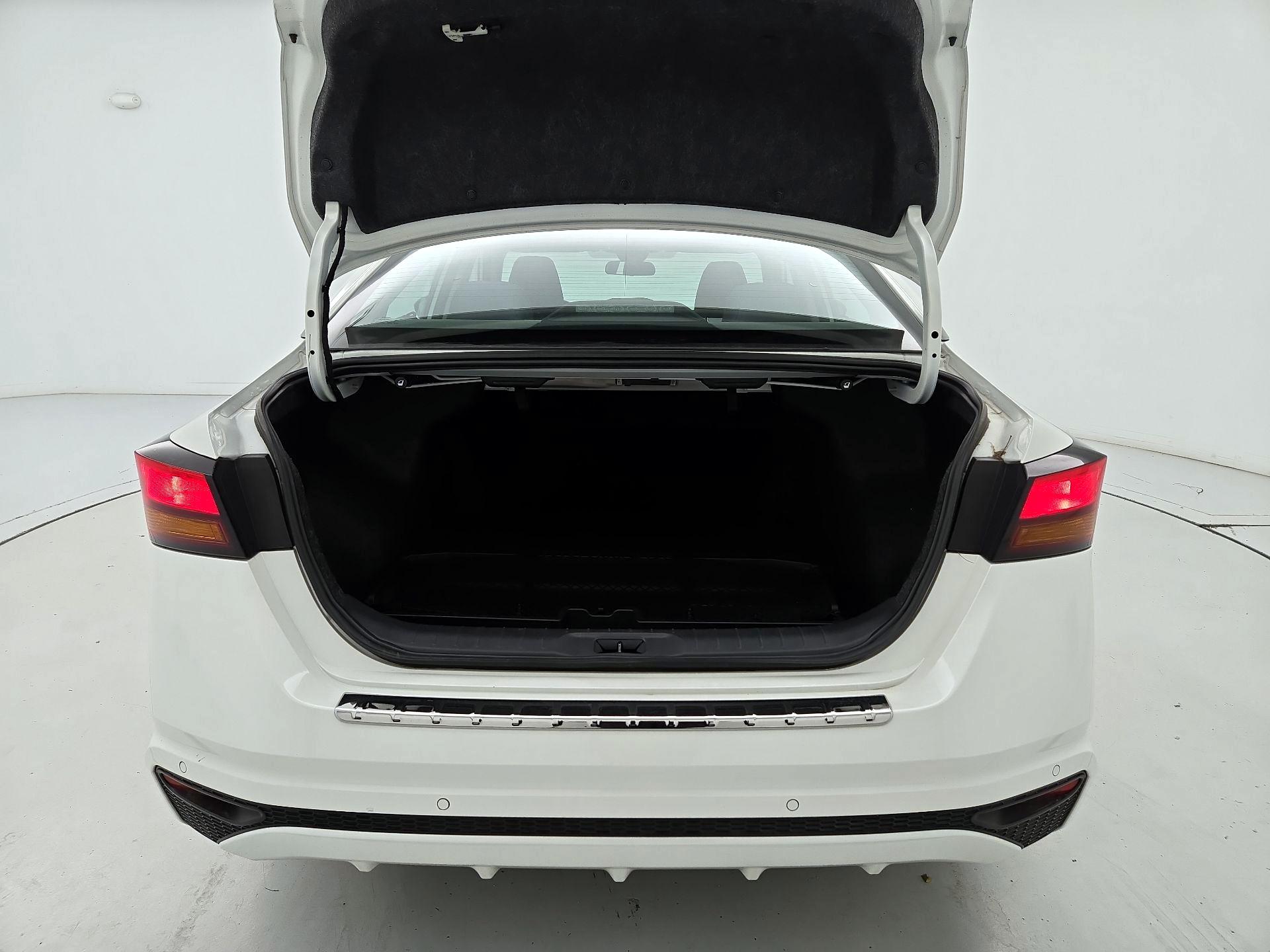 Thumbnail: 2023 Nissan Altima - 20