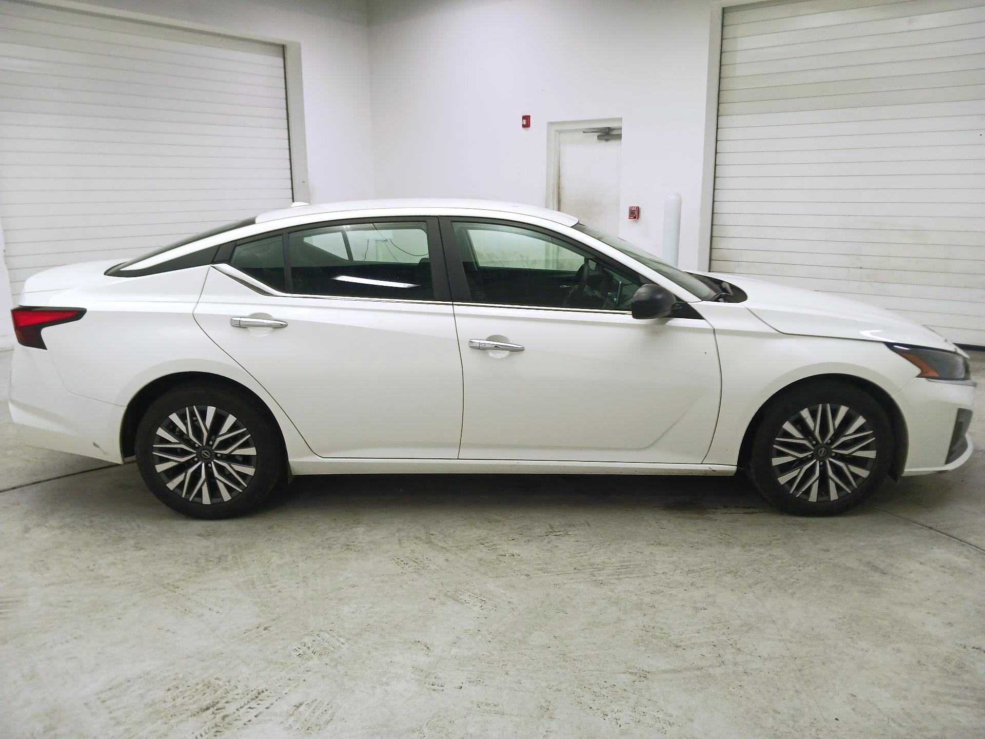 Thumbnail: 2025 Nissan Altima - 4