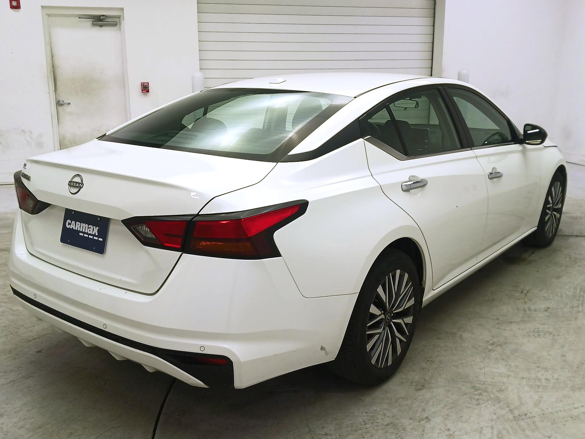 Thumbnail: 2025 Nissan Altima - 5