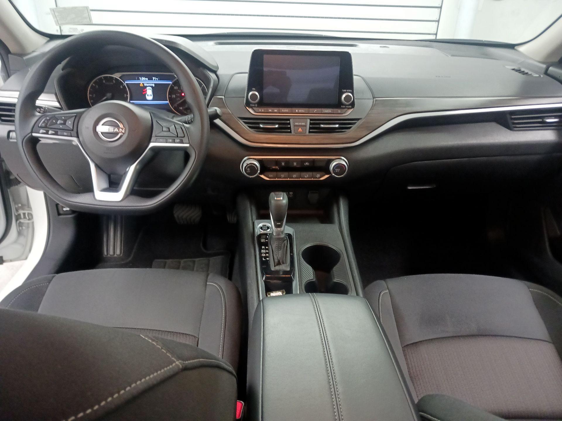 Thumbnail: 2025 Nissan Altima - 8