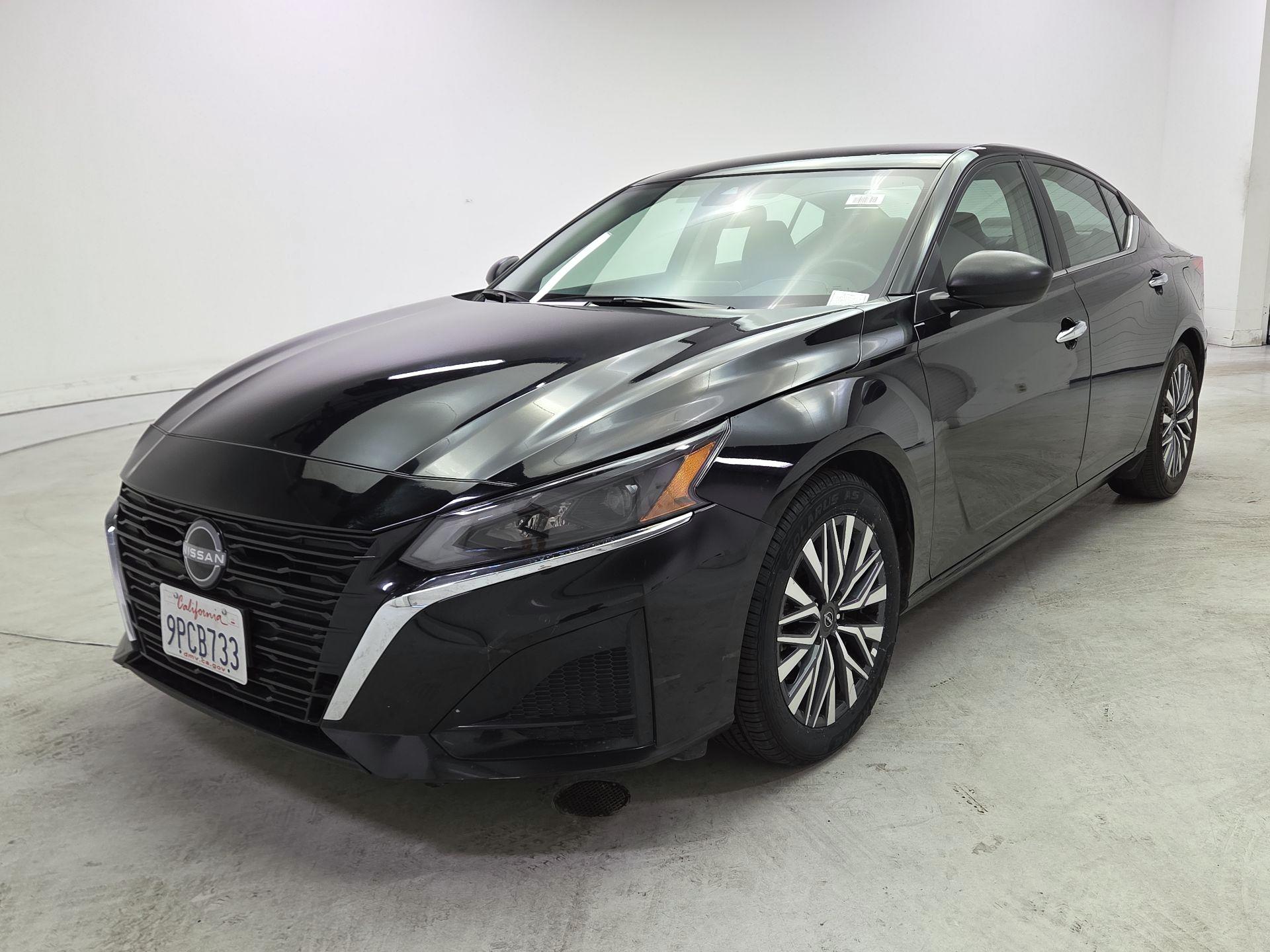 Thumbnail: 2025 Nissan Altima - 3