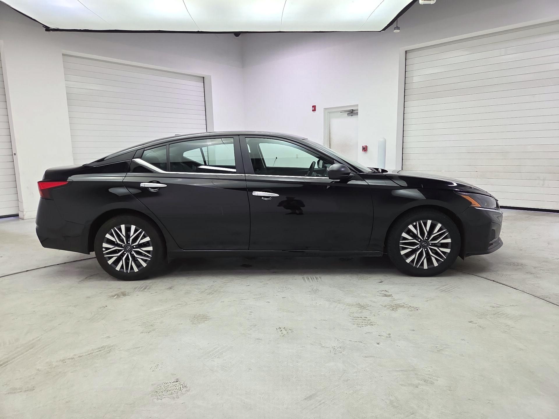Thumbnail: 2025 Nissan Altima - 4
