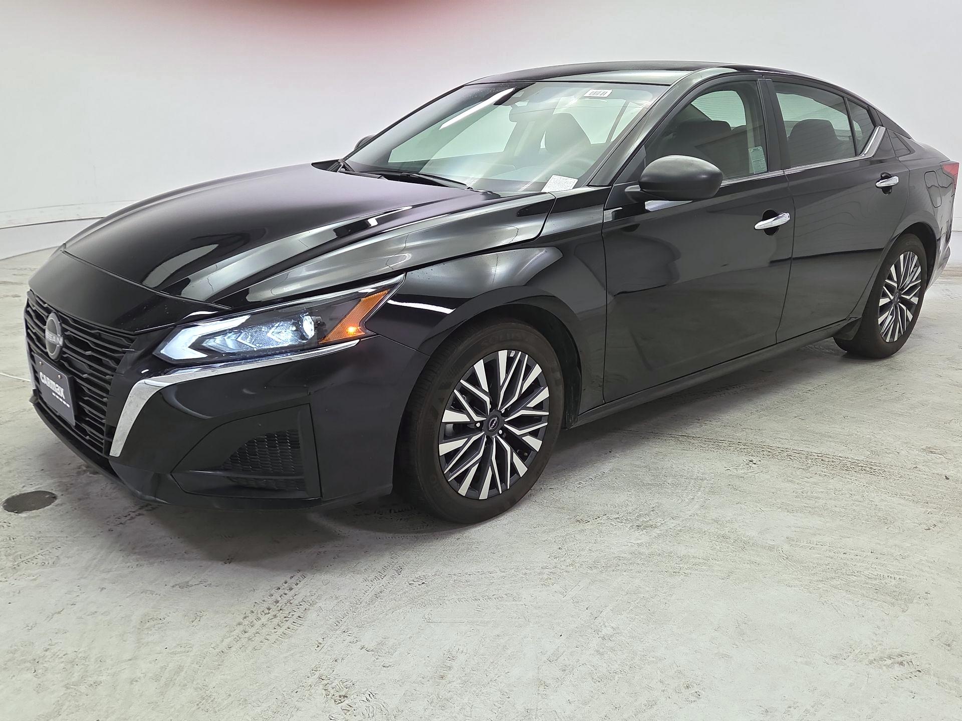 Thumbnail: 2025 Nissan Altima - 3