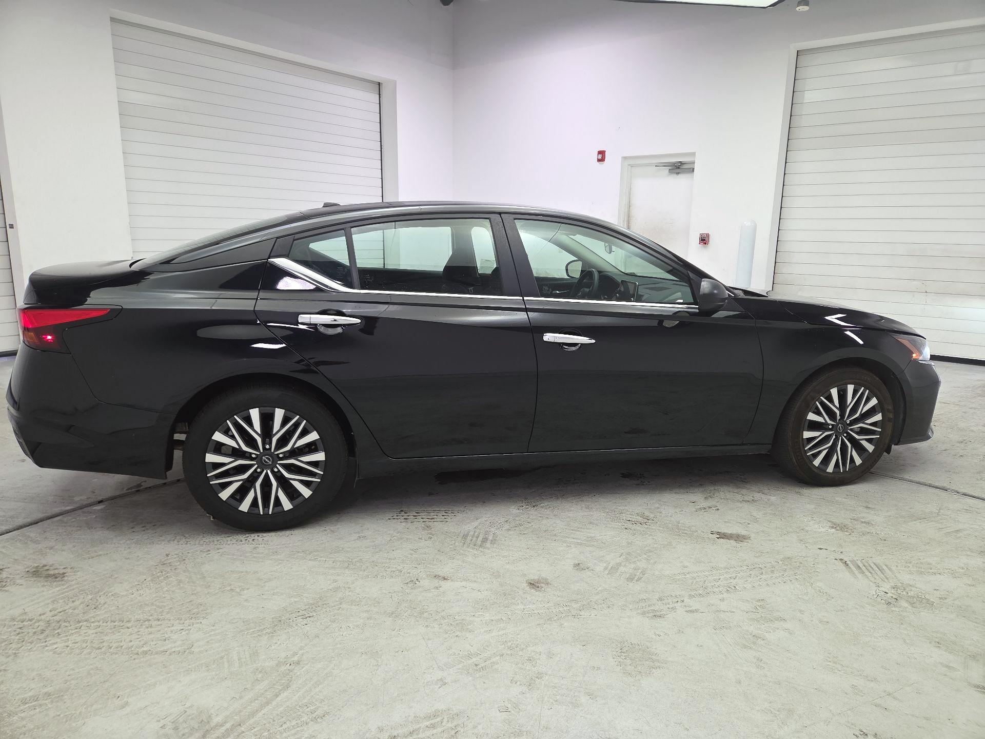 Thumbnail: 2025 Nissan Altima - 4