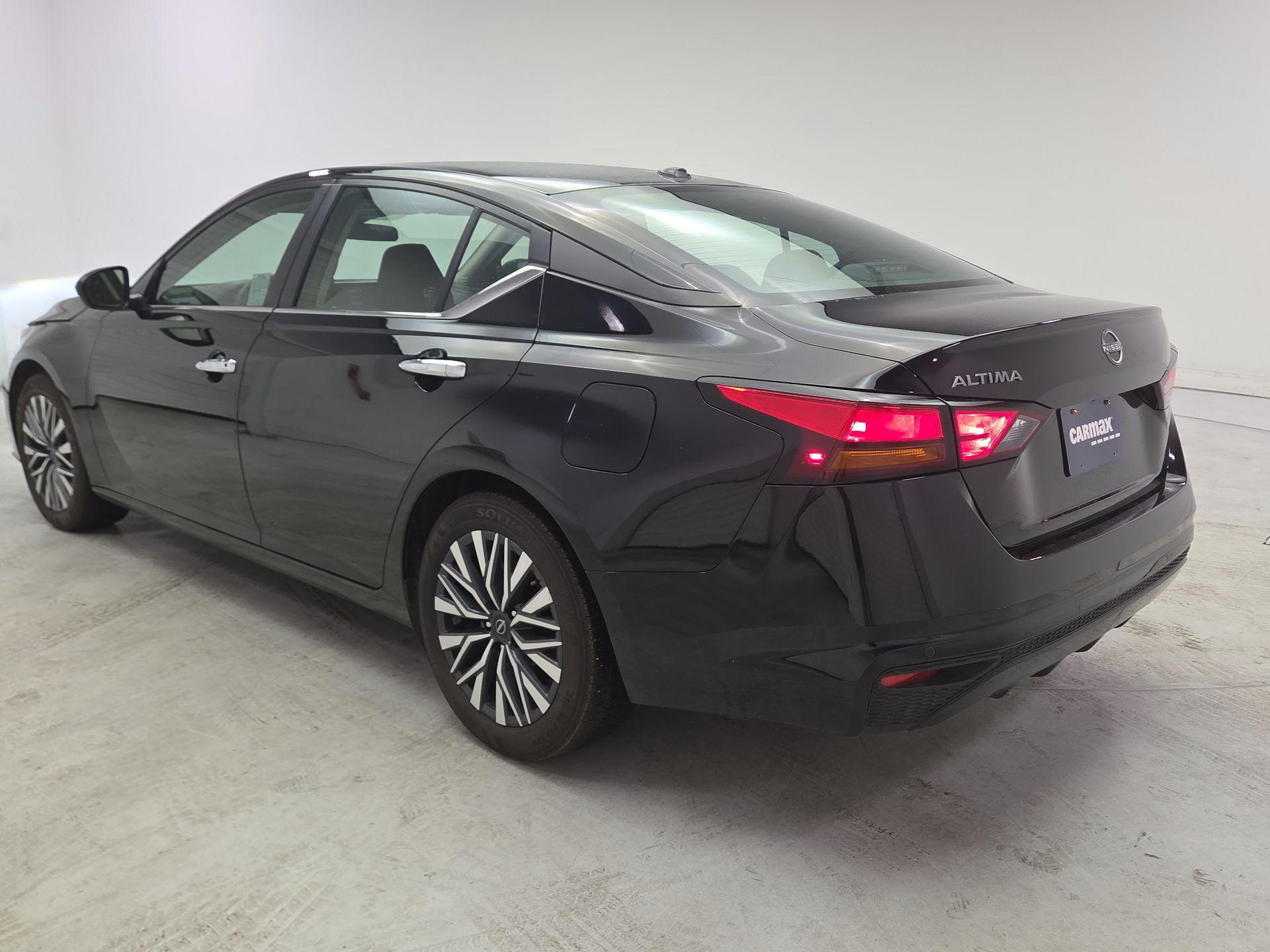 Thumbnail: 2025 Nissan Altima - 7
