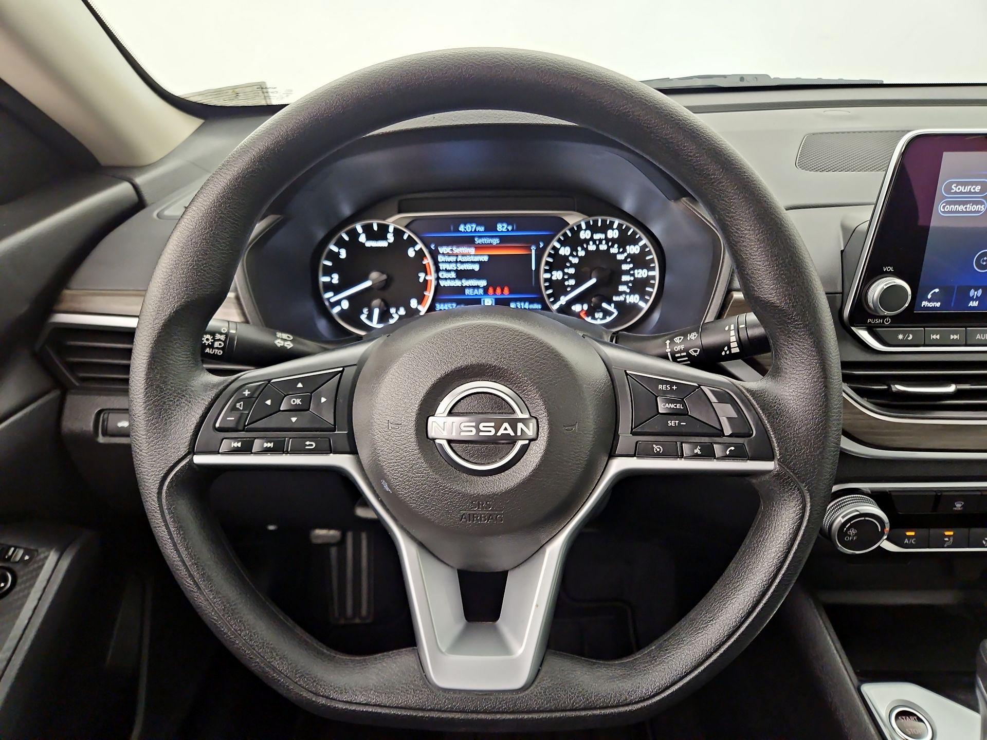 Thumbnail: 2025 Nissan Altima - 10