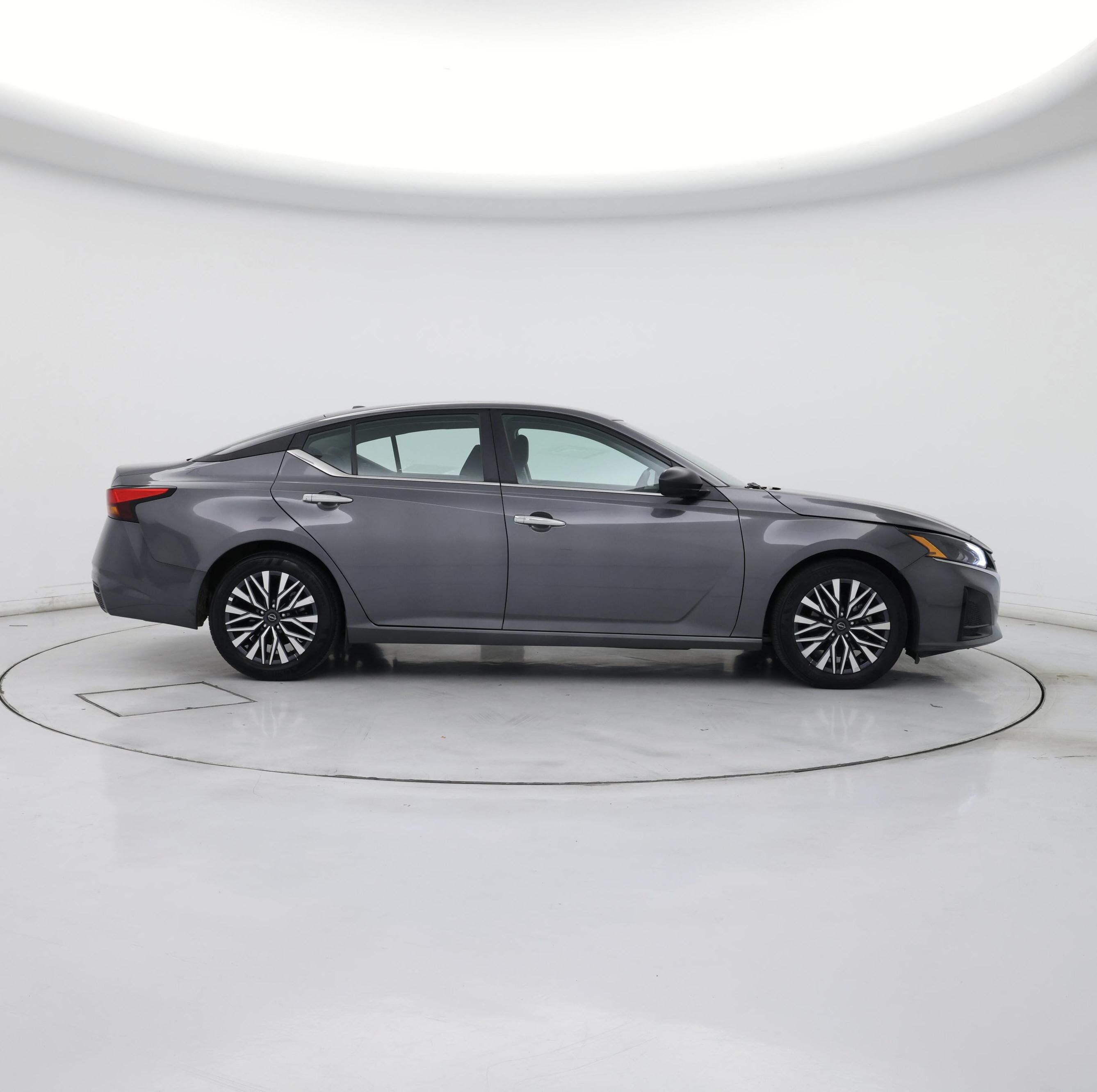 Thumbnail: 2025 Nissan Altima - 7