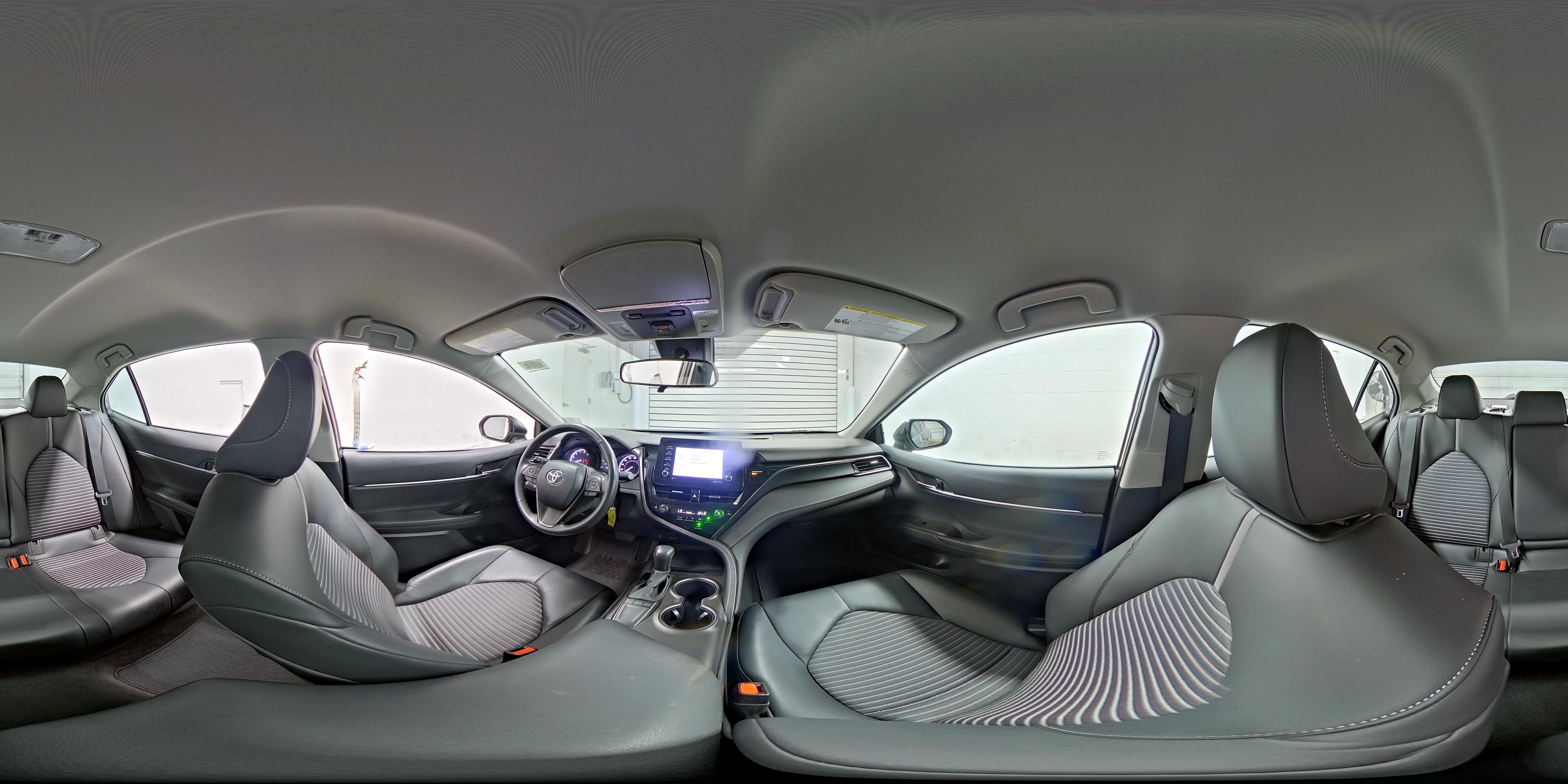 2023 Toyota Camry SE - Photo 22
