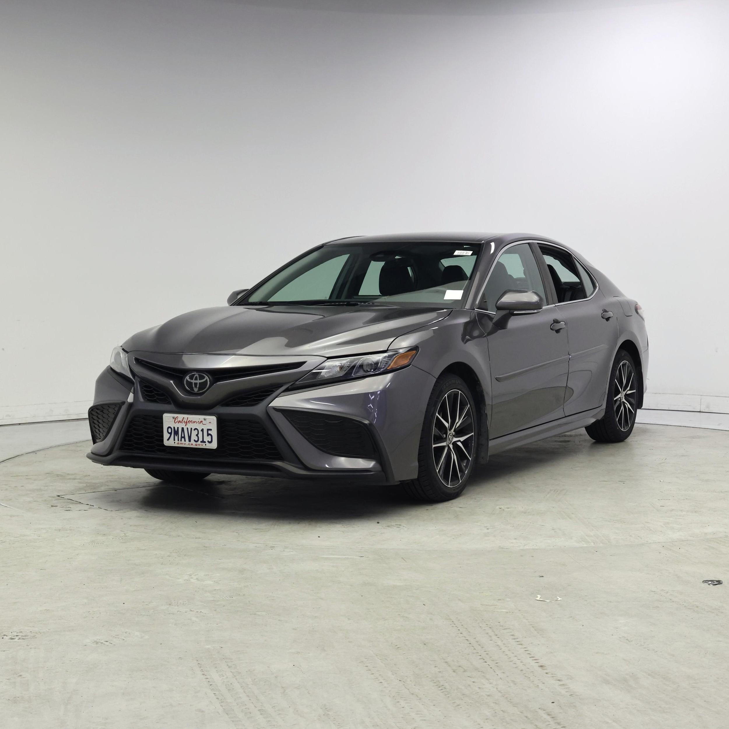 Thumbnail: 2023 Toyota Camry - 4