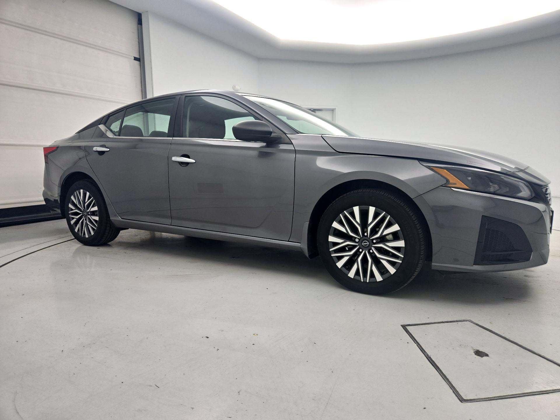 Thumbnail: 2024 Nissan Altima - 4