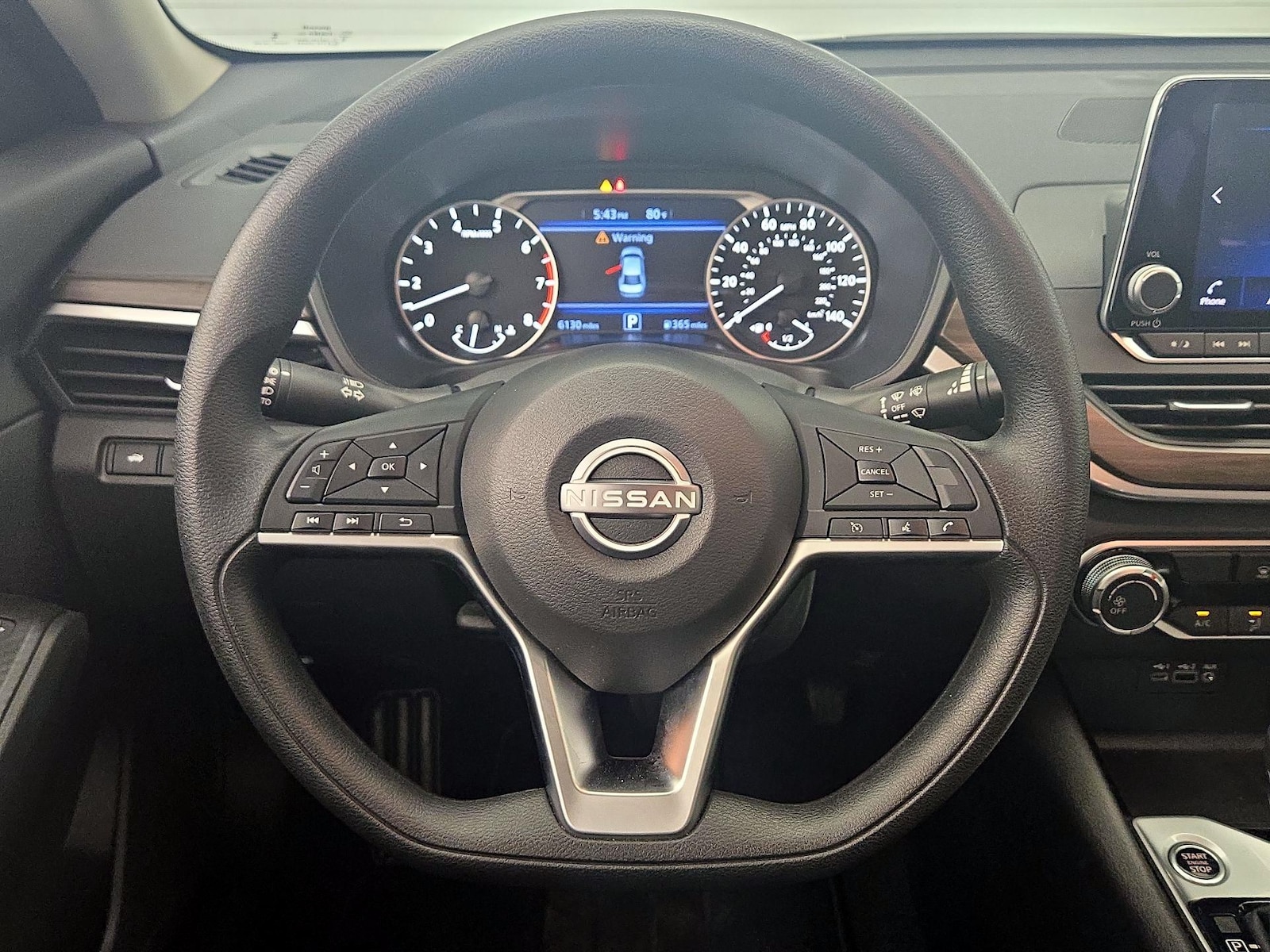 2024 Nissan Altima SV - Photo 9