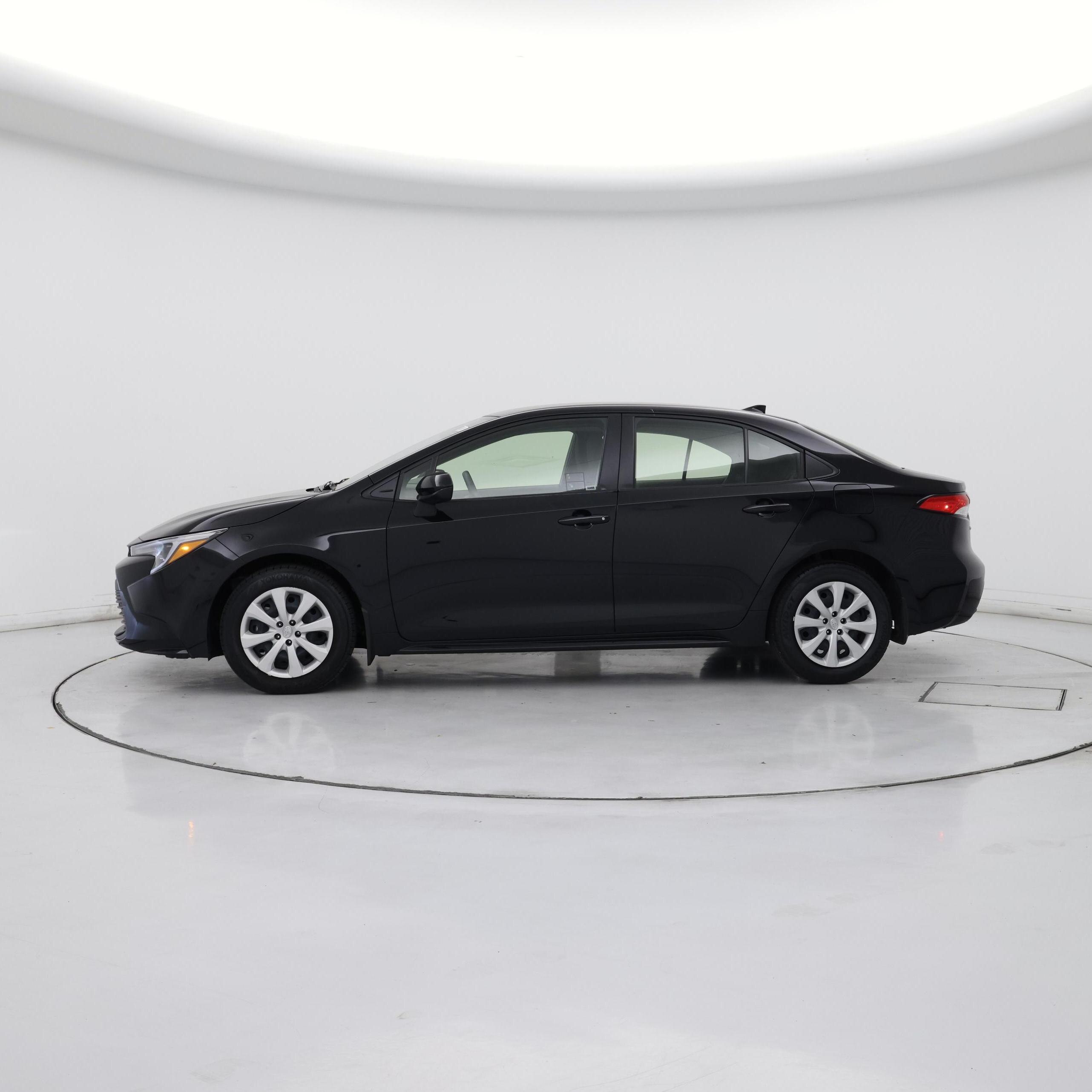 Thumbnail: 2025 Toyota Corolla - 3