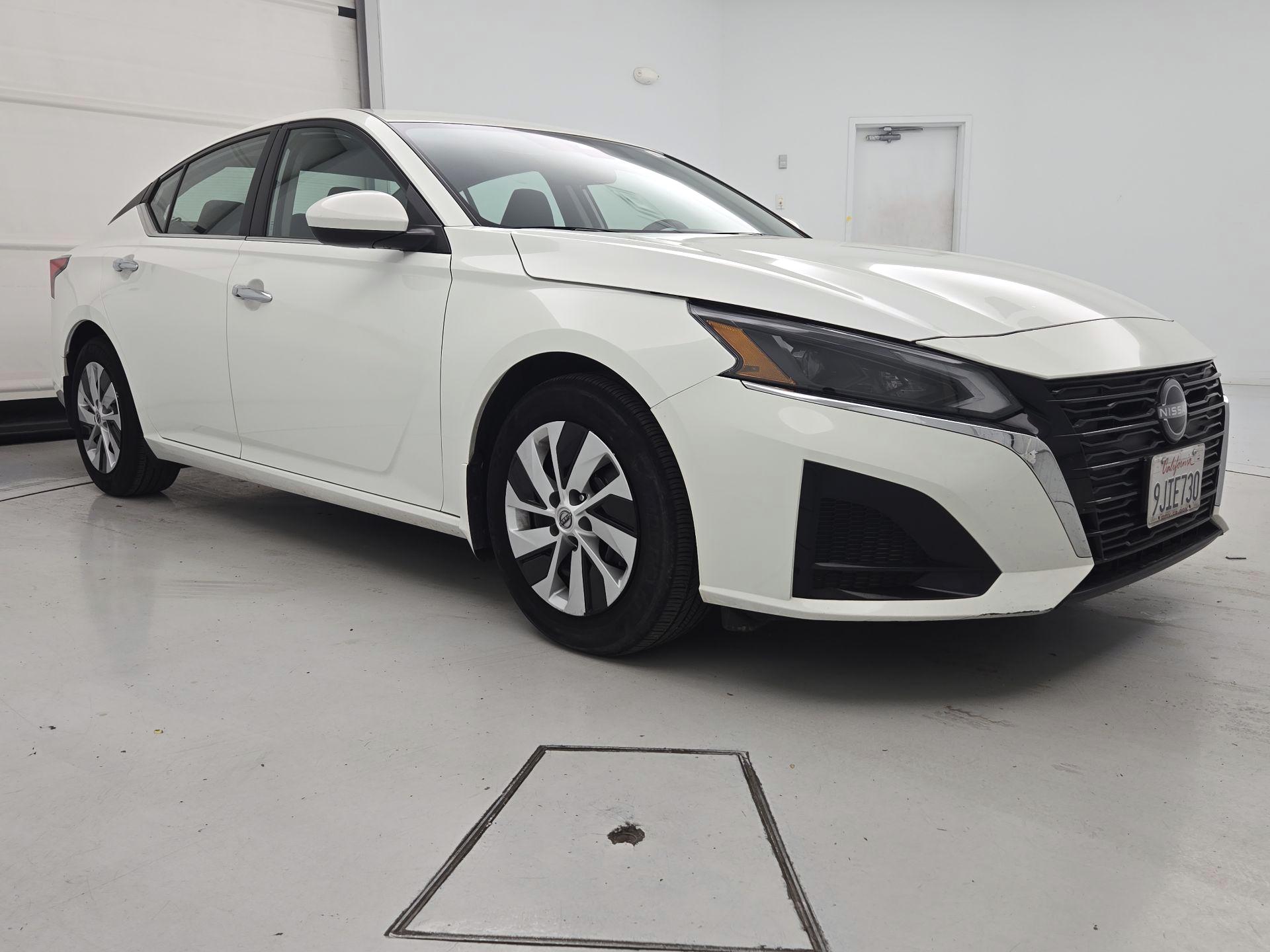 Thumbnail: 2023 Nissan Altima - 1