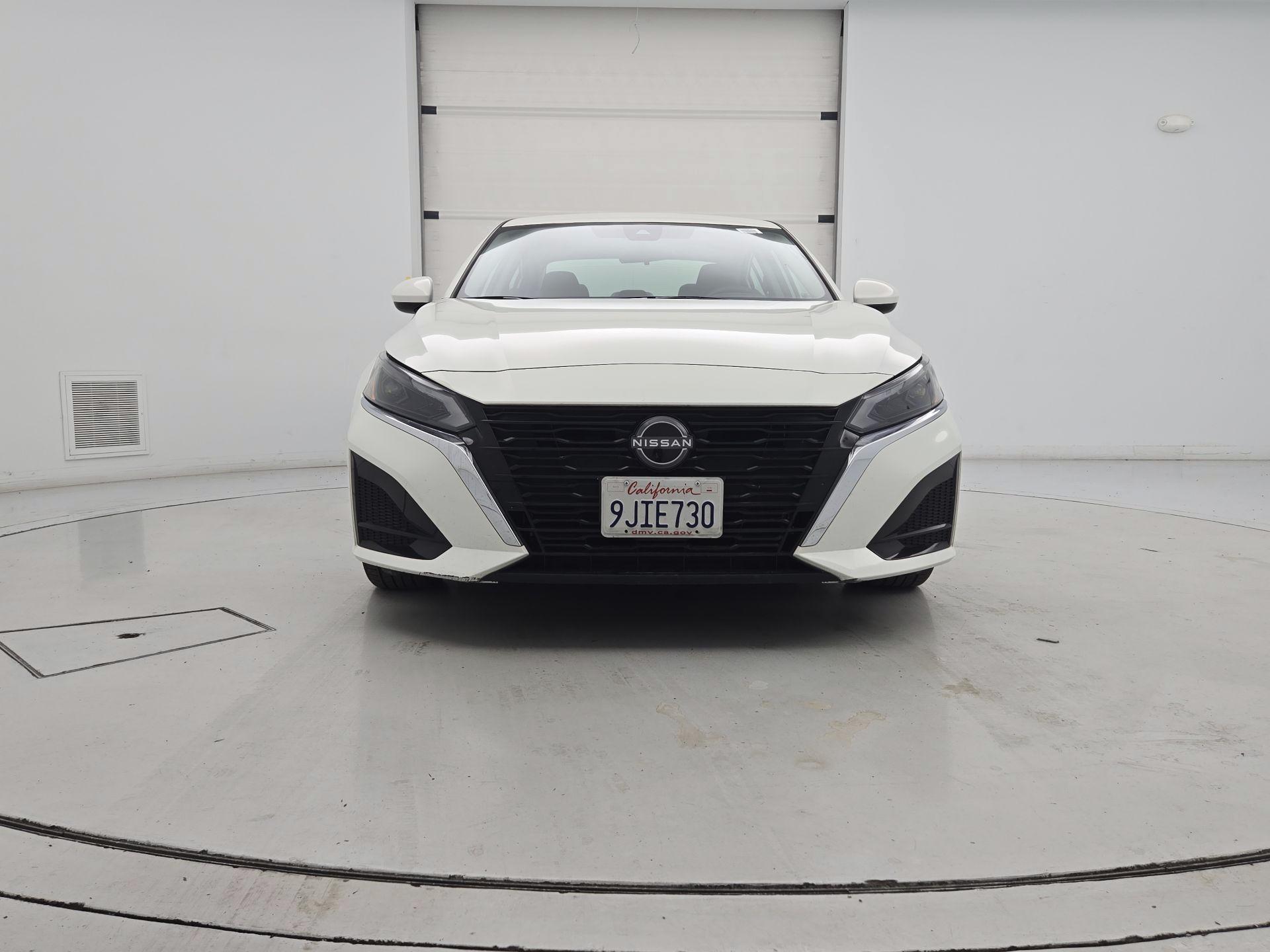 Thumbnail: 2023 Nissan Altima - 2