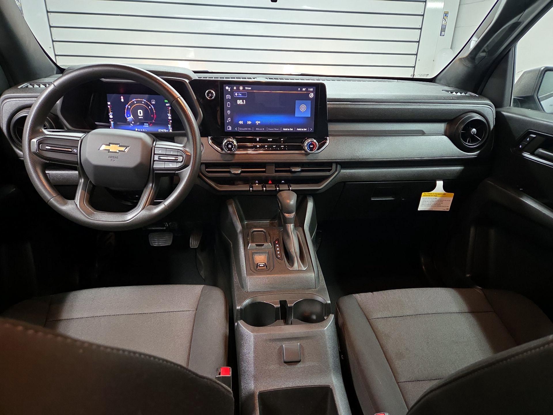 Thumbnail: 2023 Chevrolet Colorado - 9