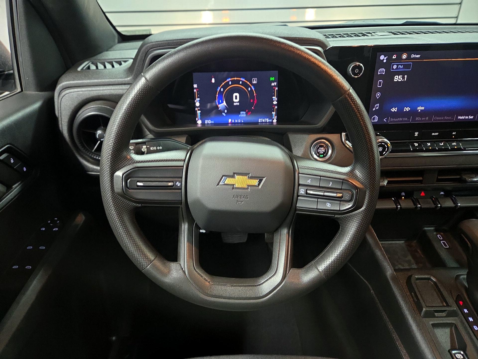 Thumbnail: 2023 Chevrolet Colorado - 10
