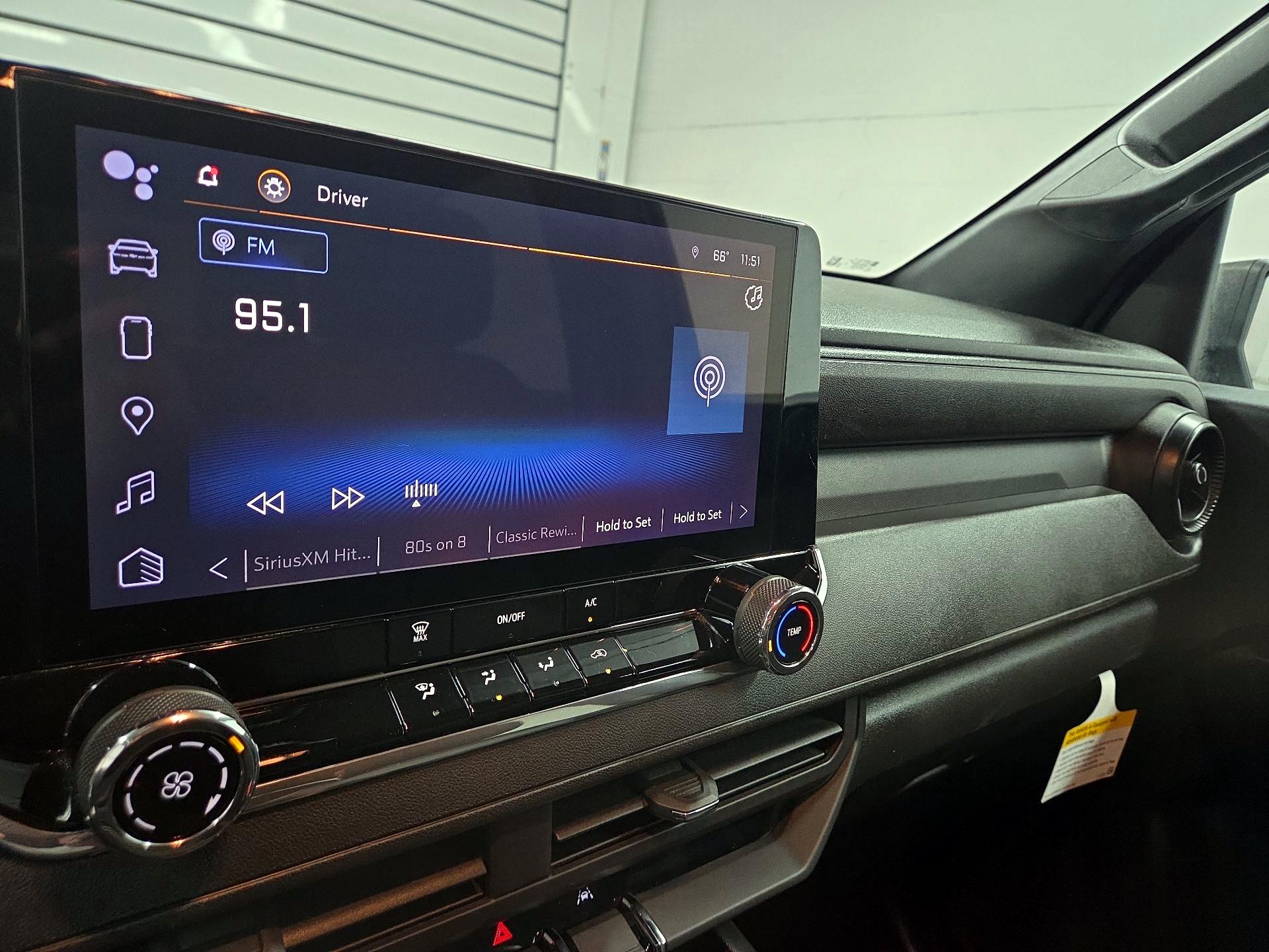 Thumbnail: 2023 Chevrolet Colorado - 14
