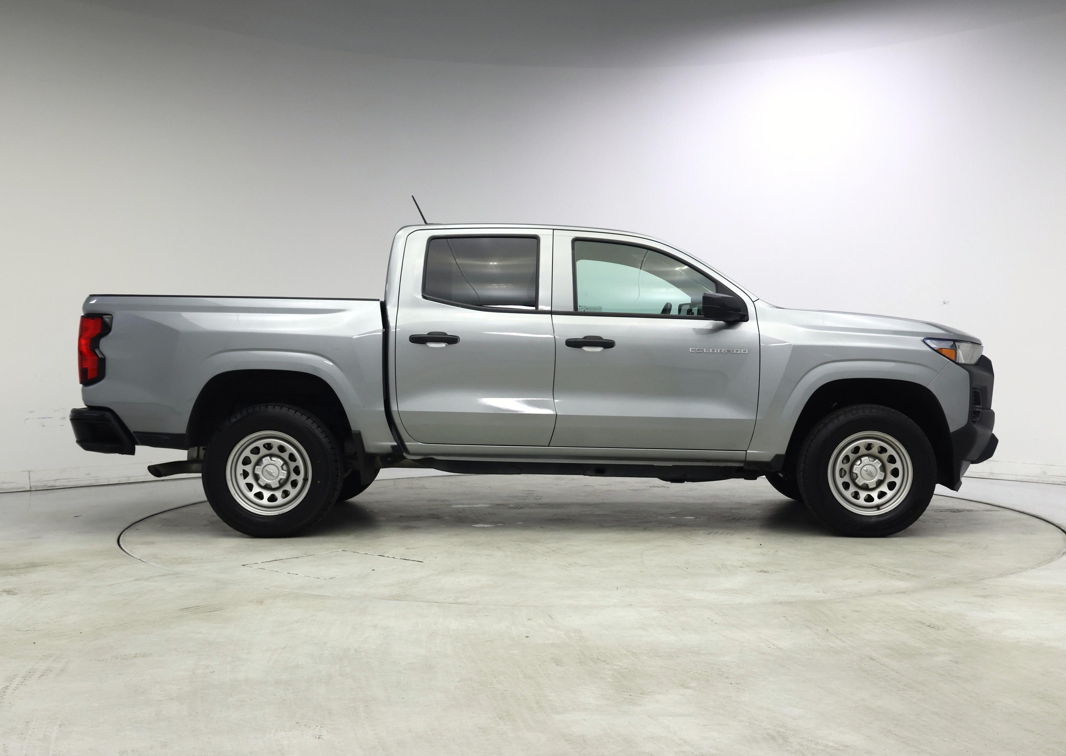 Thumbnail: 2023 Chevrolet Colorado - 7