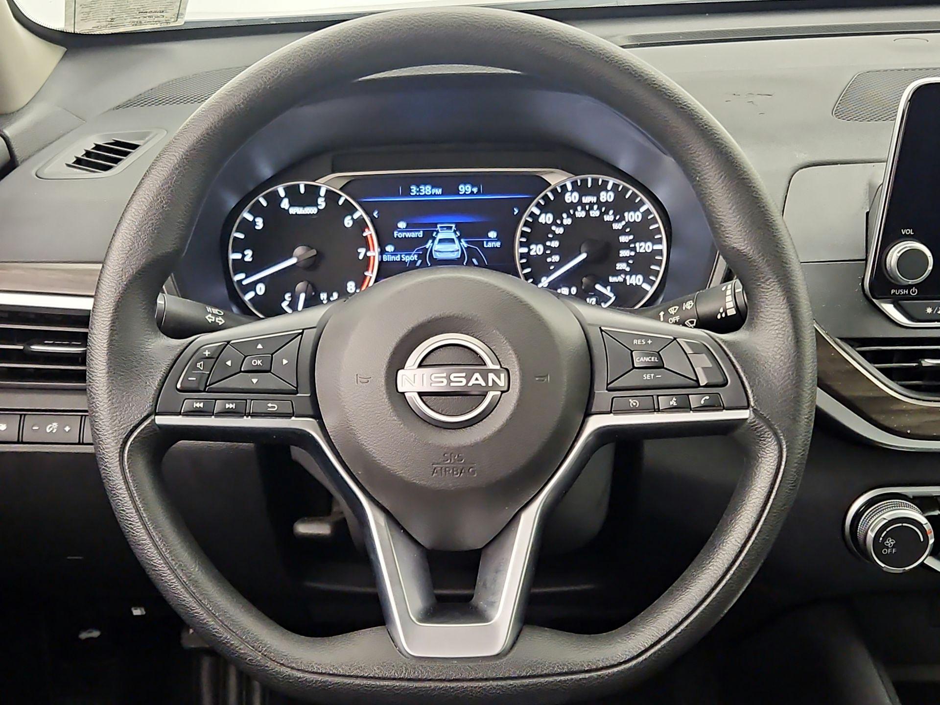 Thumbnail: 2025 Nissan Altima - 10