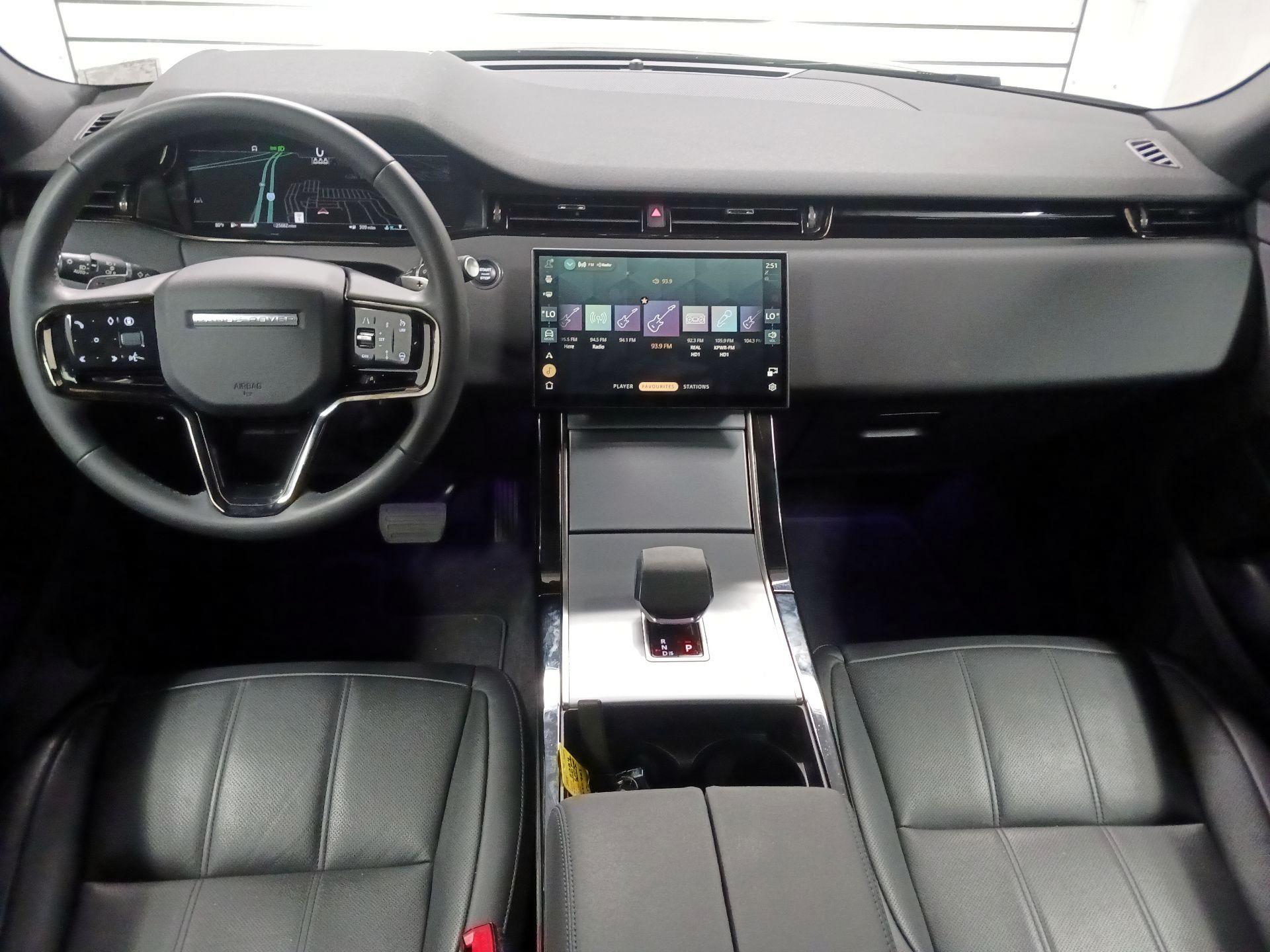 Thumbnail: 2024 Land Rover Range Rover Evoque - 9