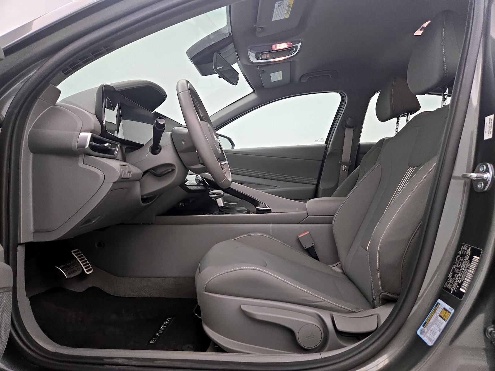 2025 Hyundai Elantra Blue - Photo 12