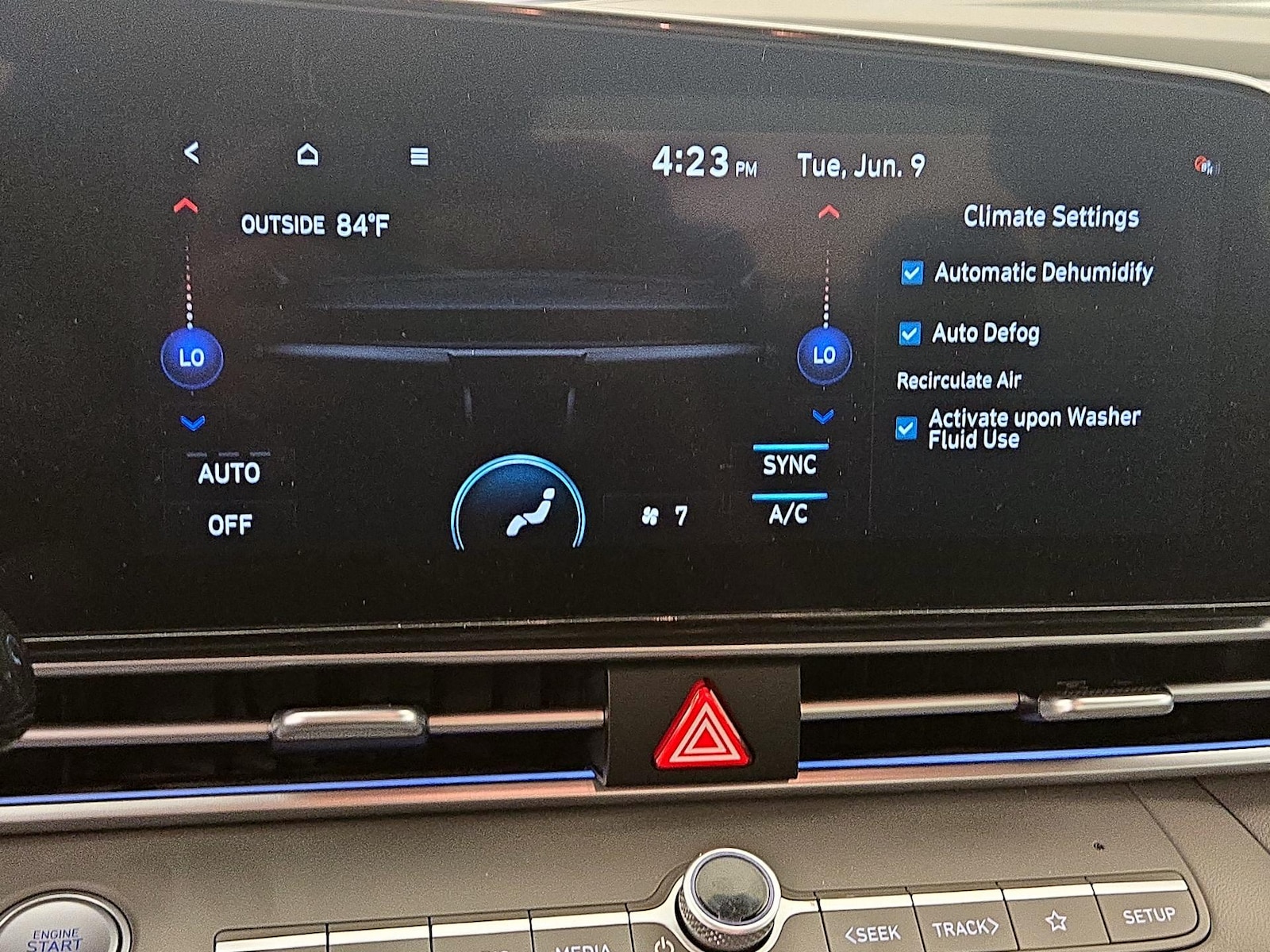 2025 Hyundai Elantra Blue - Photo 18